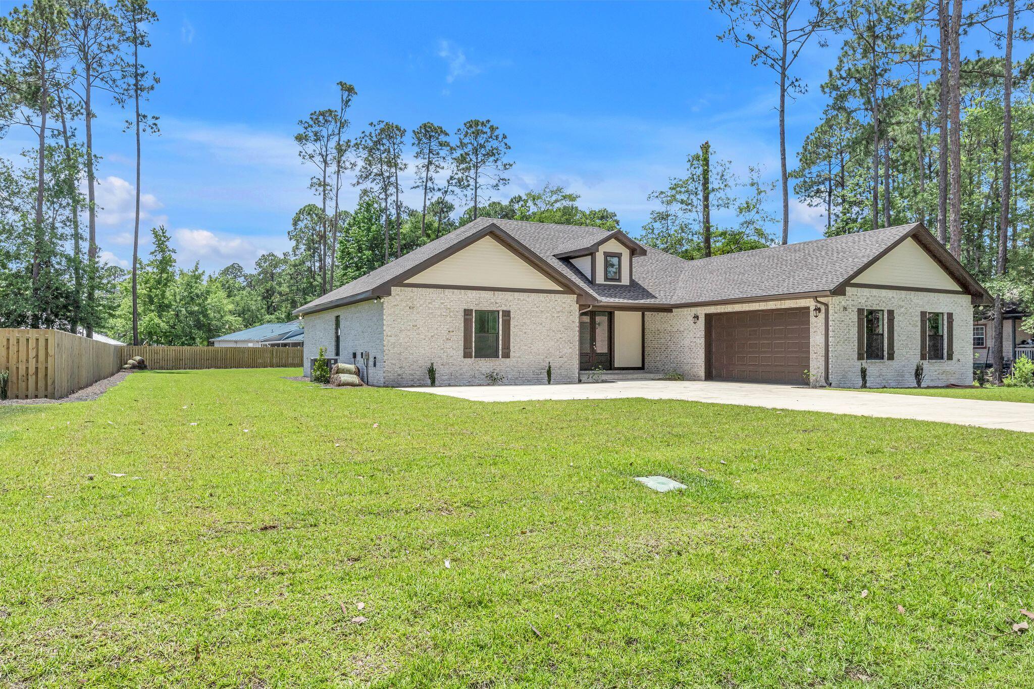 LAGRANGE SHORES - Residential