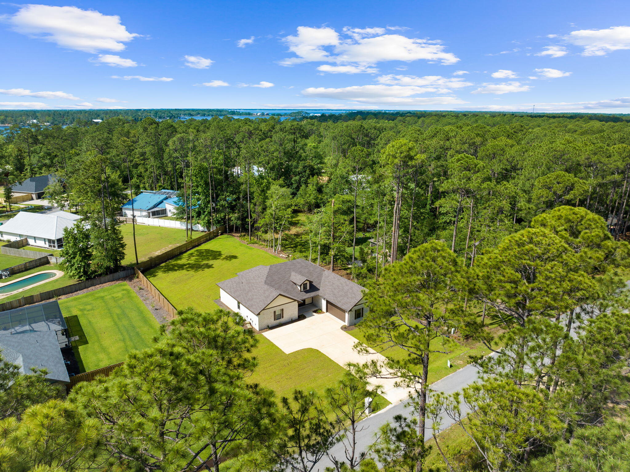 LAGRANGE SHORES - Residential