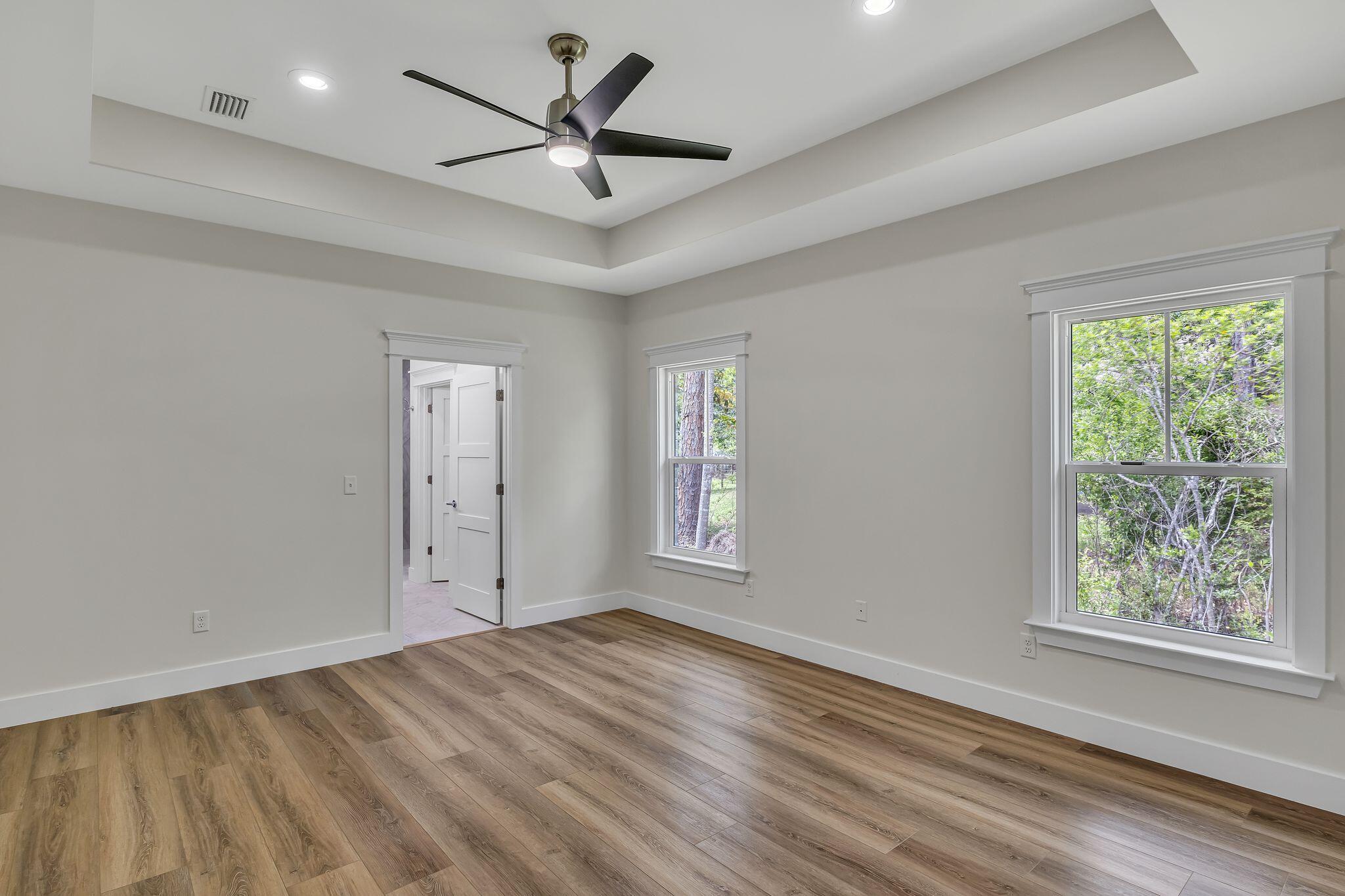 LAGRANGE SHORES - Residential