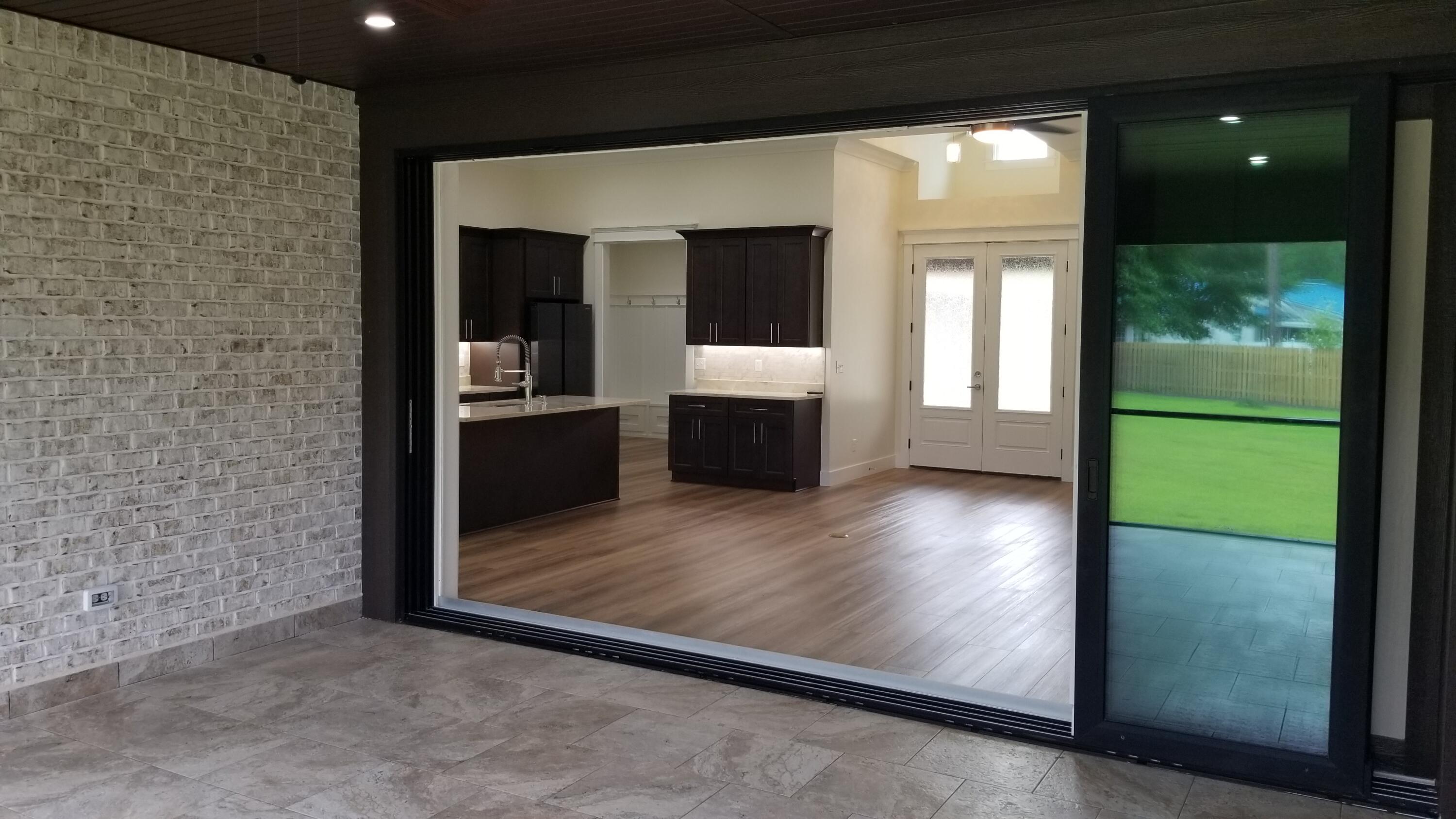 LAGRANGE SHORES - Residential