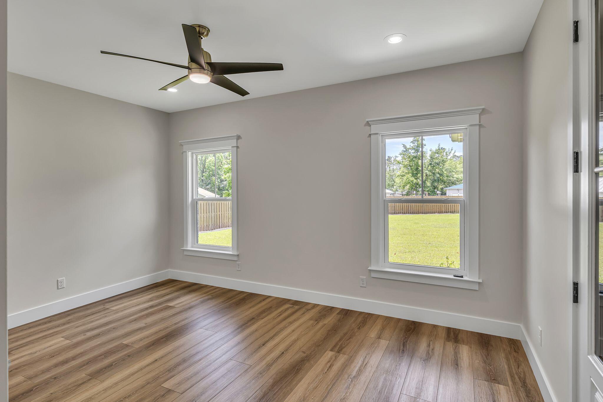 LAGRANGE SHORES - Residential