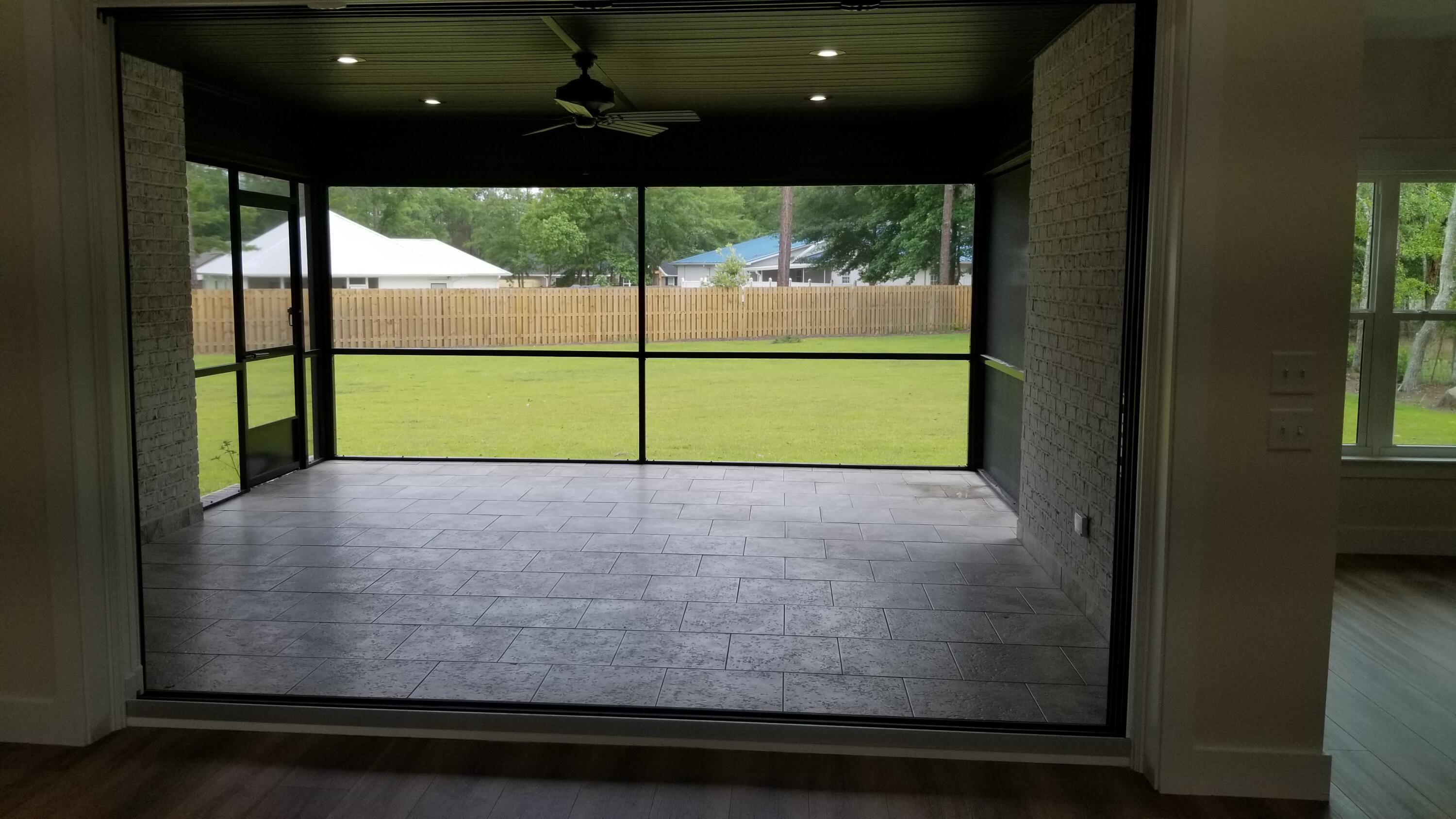 LAGRANGE SHORES - Residential