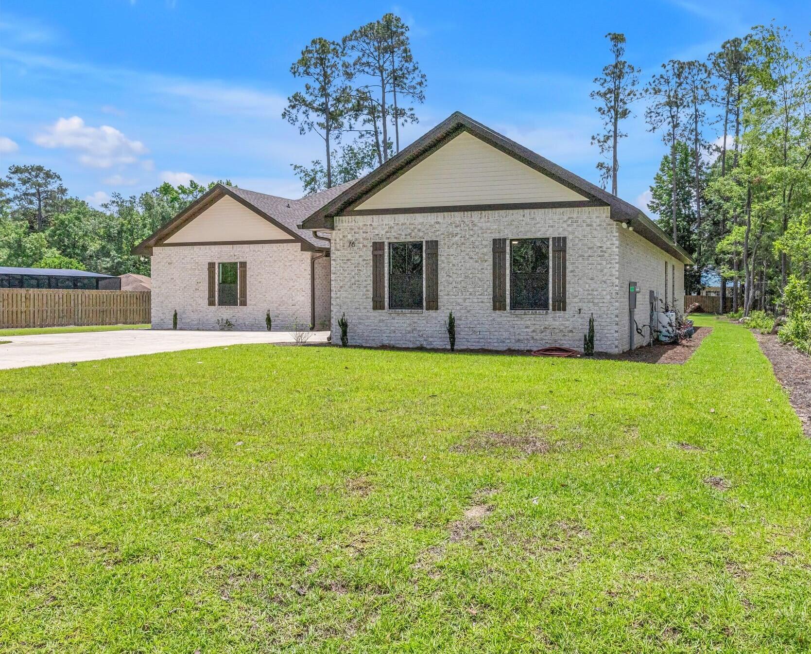 LAGRANGE SHORES - Residential