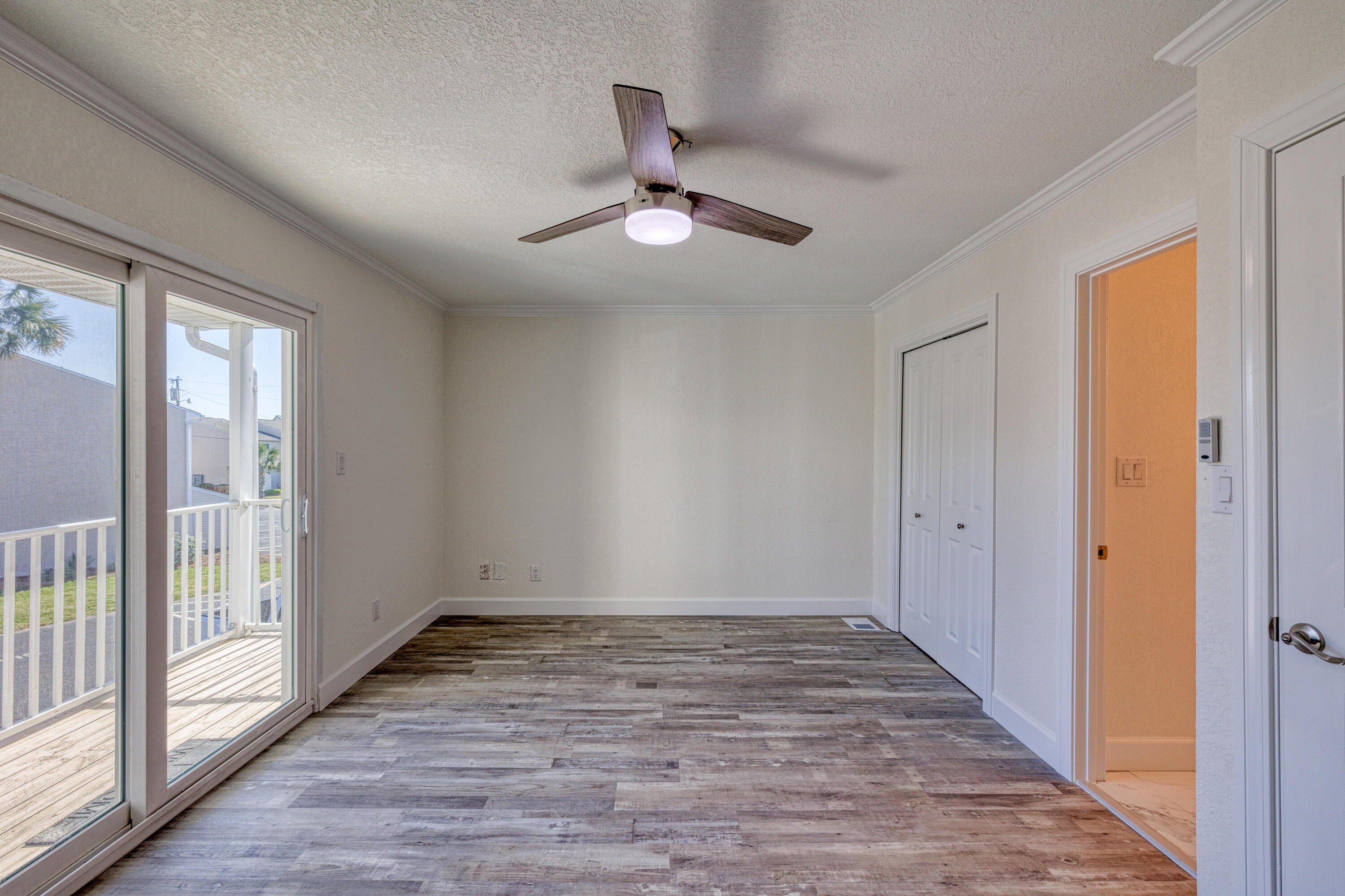 WOODLAND SHORES T/H PH 1 - Residential