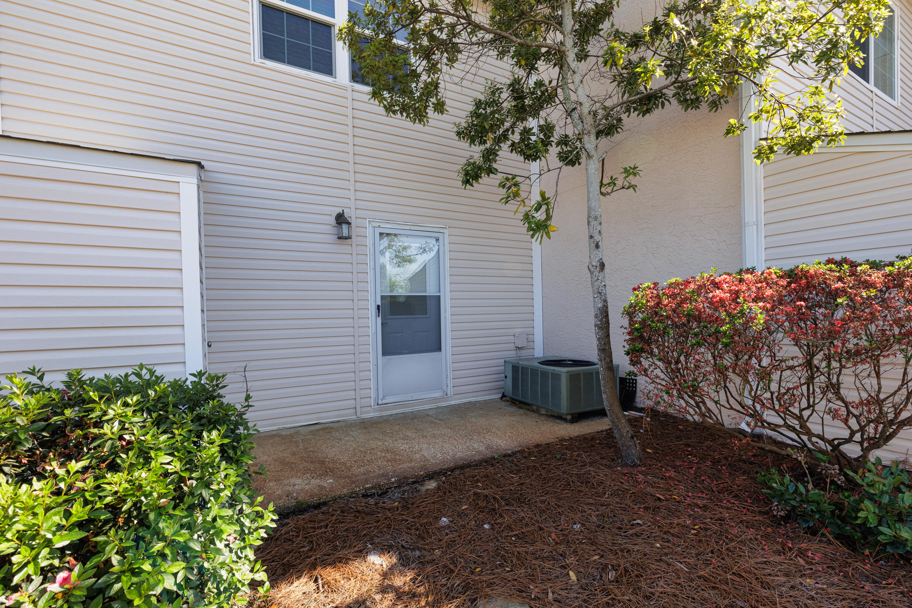 WOODLAND SHORES T/H PH 1 - Residential