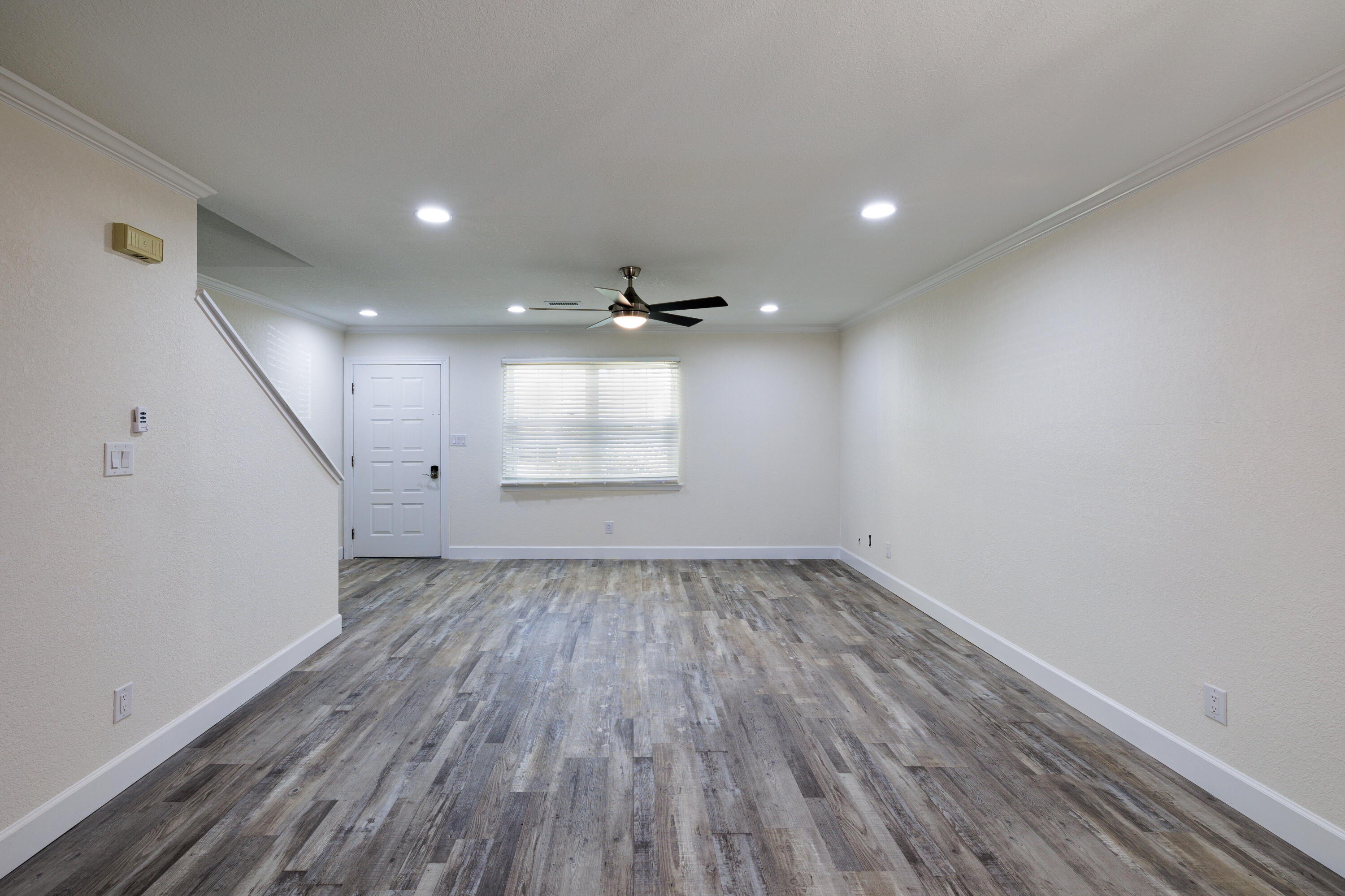 WOODLAND SHORES T/H PH 1 - Residential