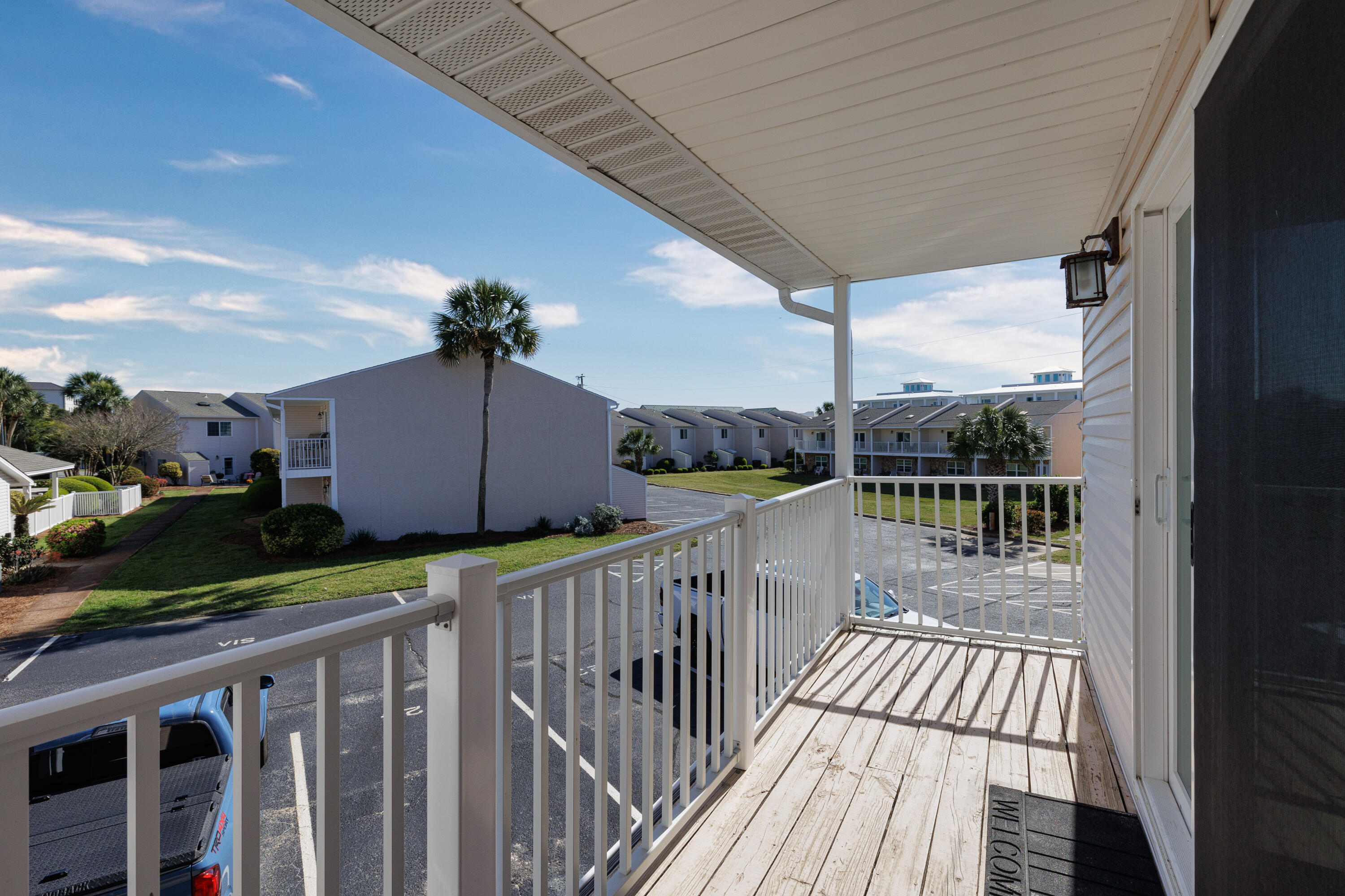 WOODLAND SHORES T/H PH 1 - Residential