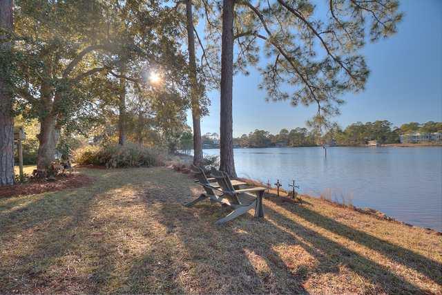 HEWETT BAYOU - Residential