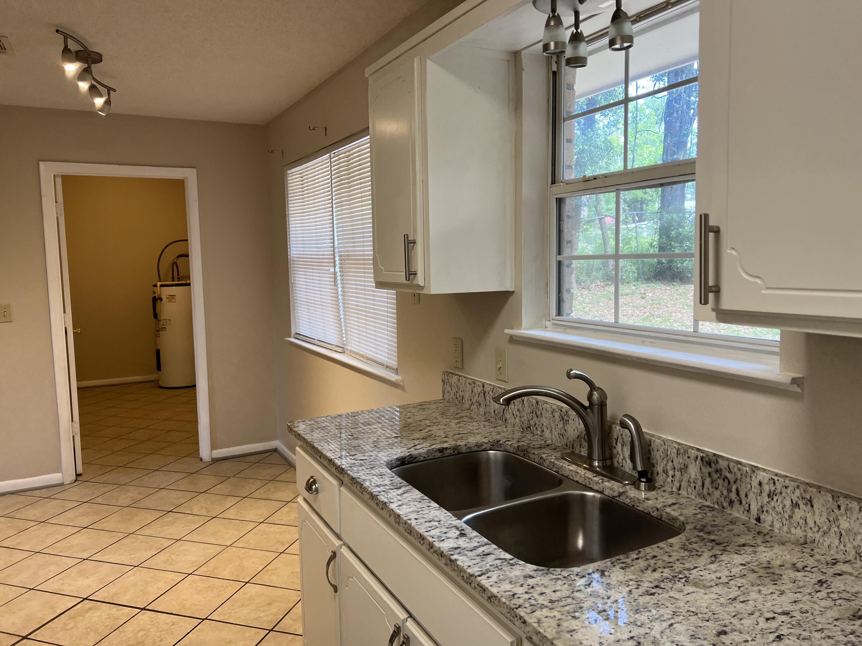 Plat of Defuniak Springs - Residential Lease