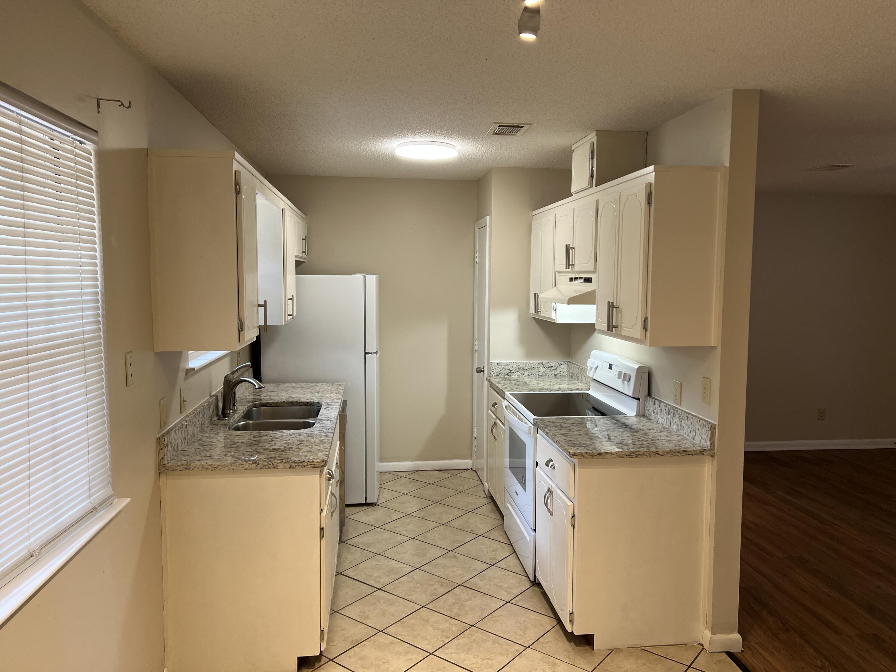 Plat of Defuniak Springs - Residential Lease