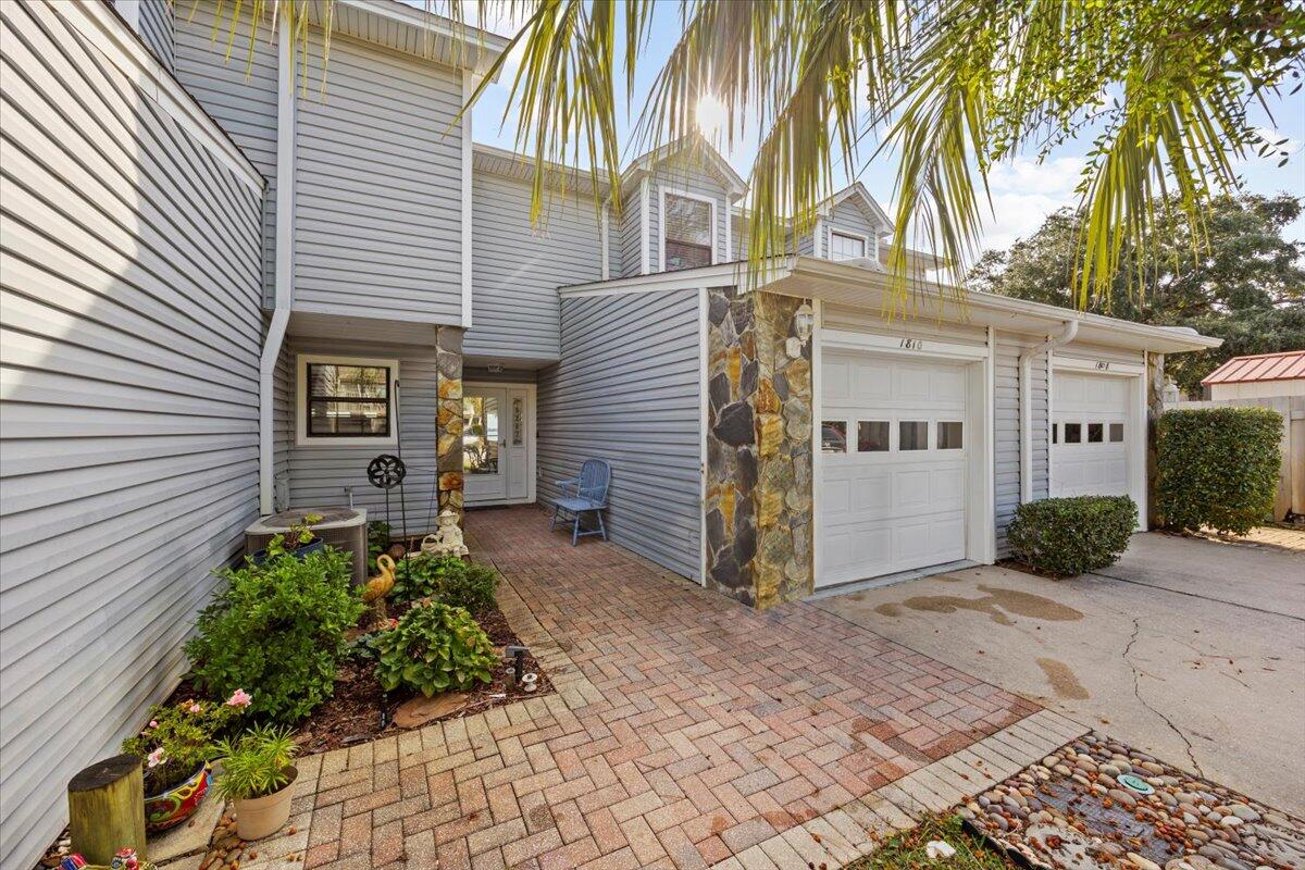 SEA PINES - Residential