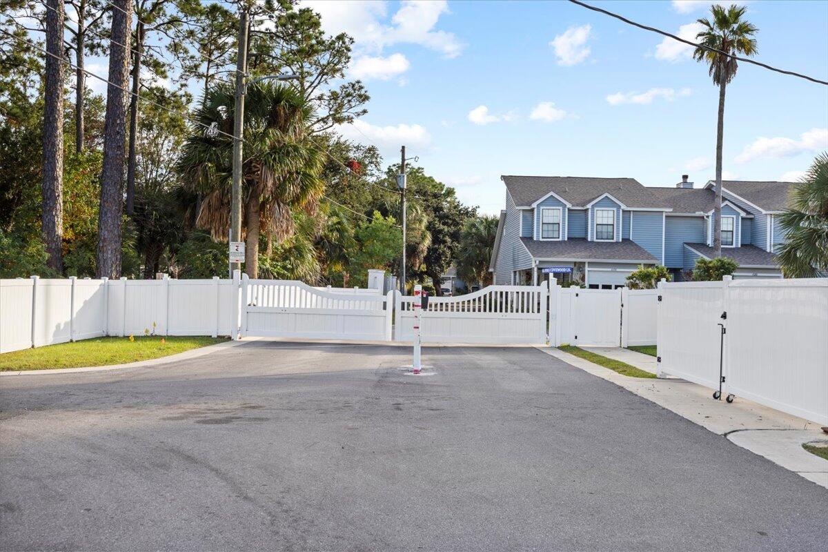 SEA PINES - Residential