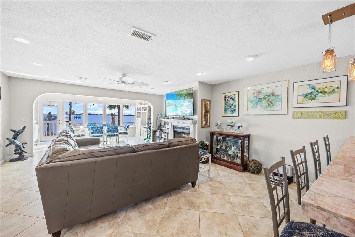 SEA PINES - Residential