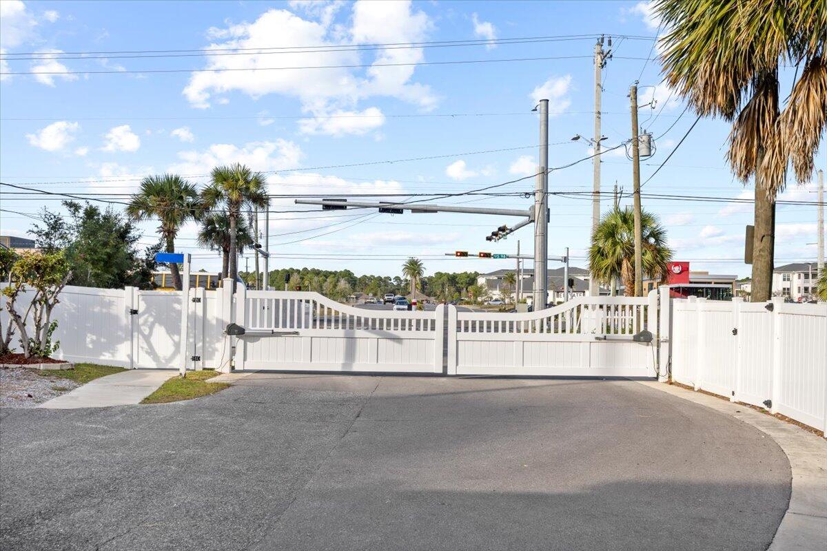 SEA PINES - Residential