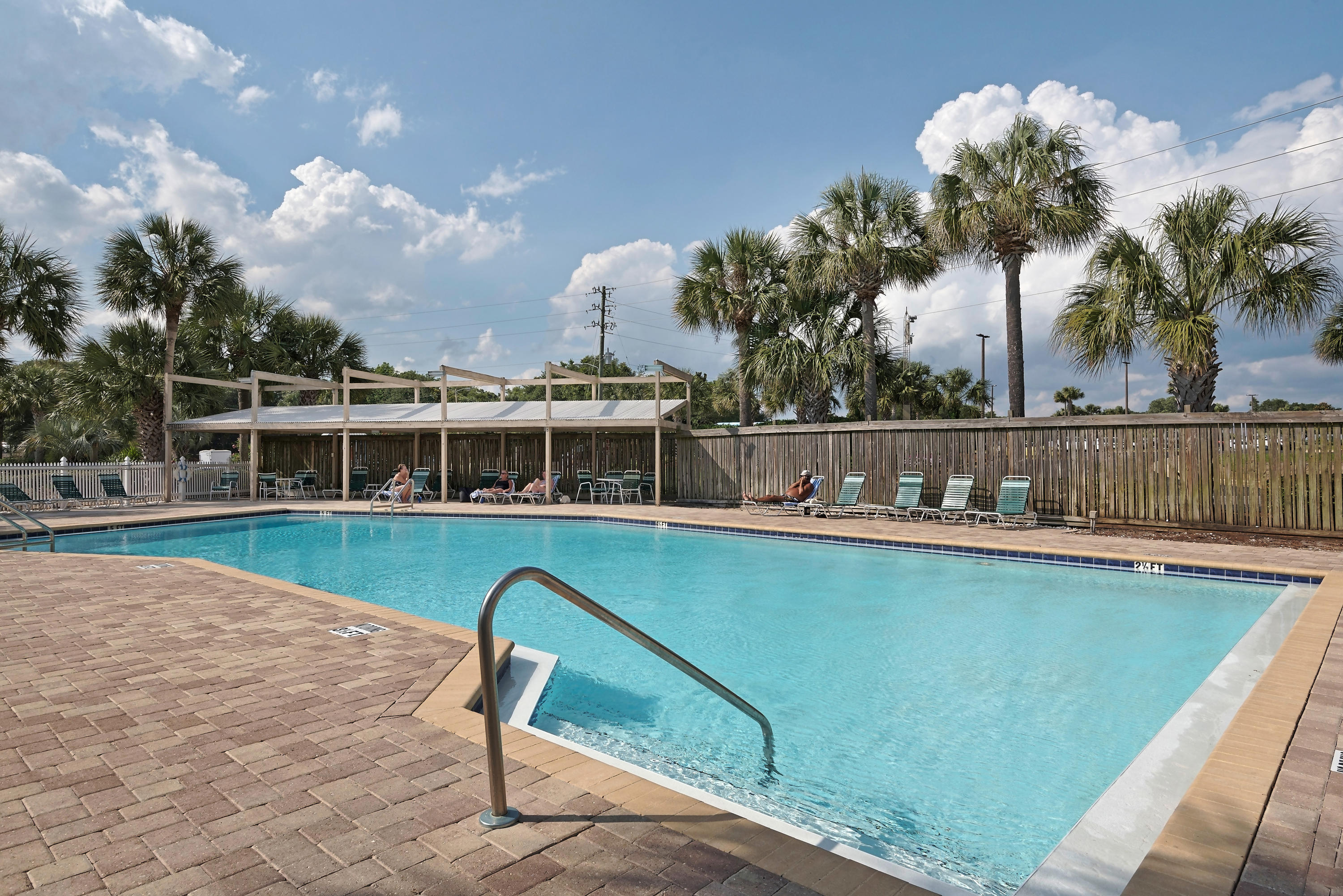 SEASCAPE CONDO PH 7C - Residential