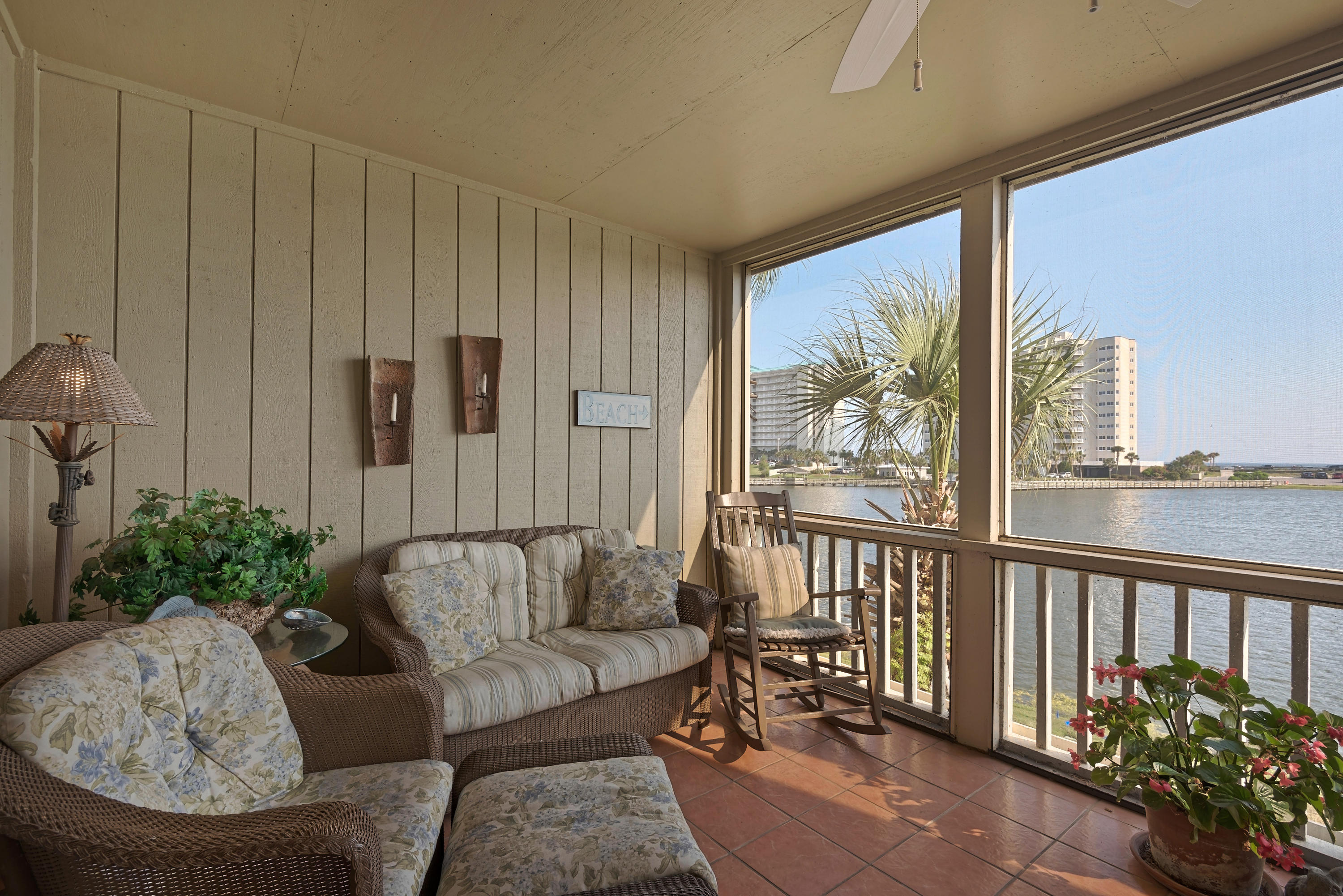 SEASCAPE CONDO PH 7C - Residential