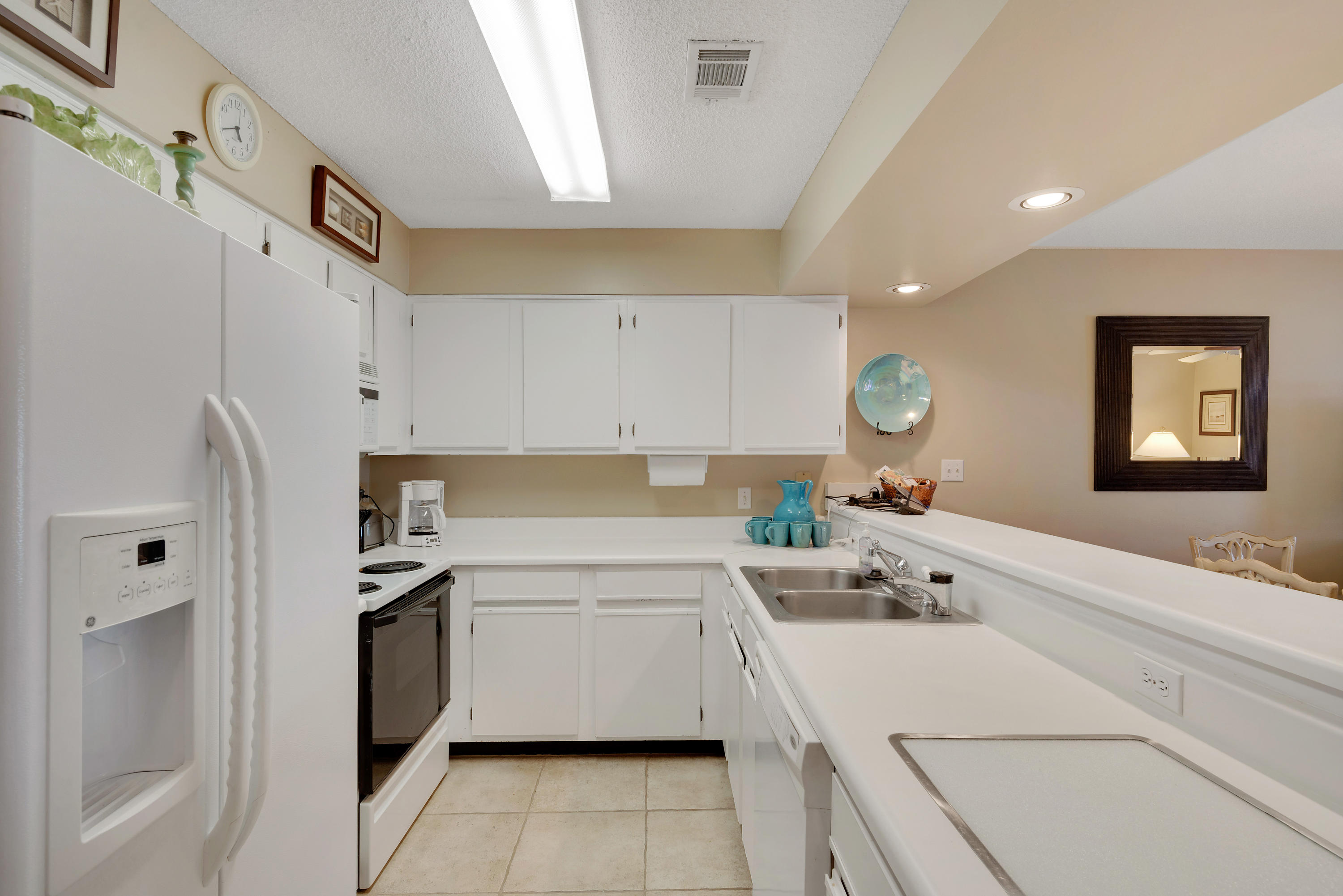 SEASCAPE CONDO PH 7C - Residential