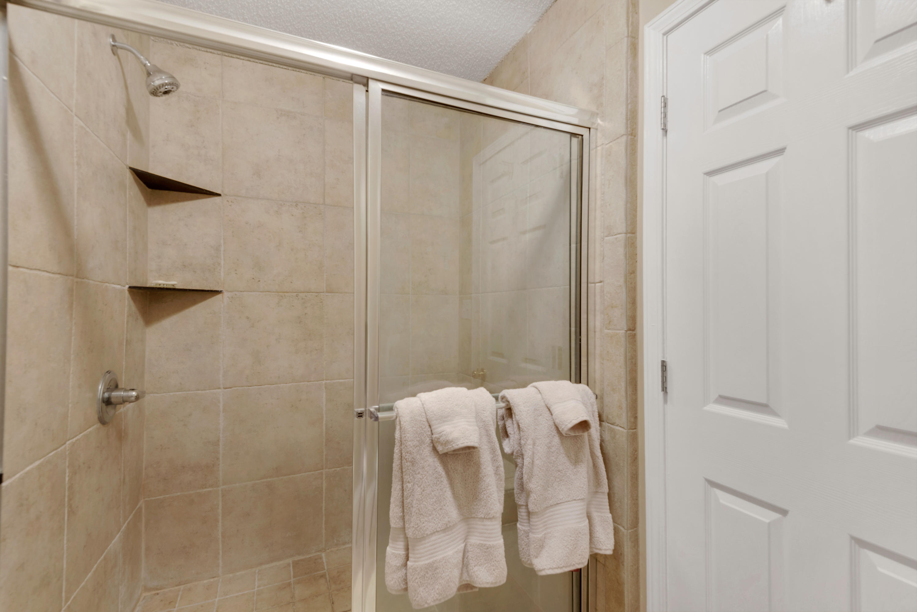 SEASCAPE CONDO PH 7C - Residential