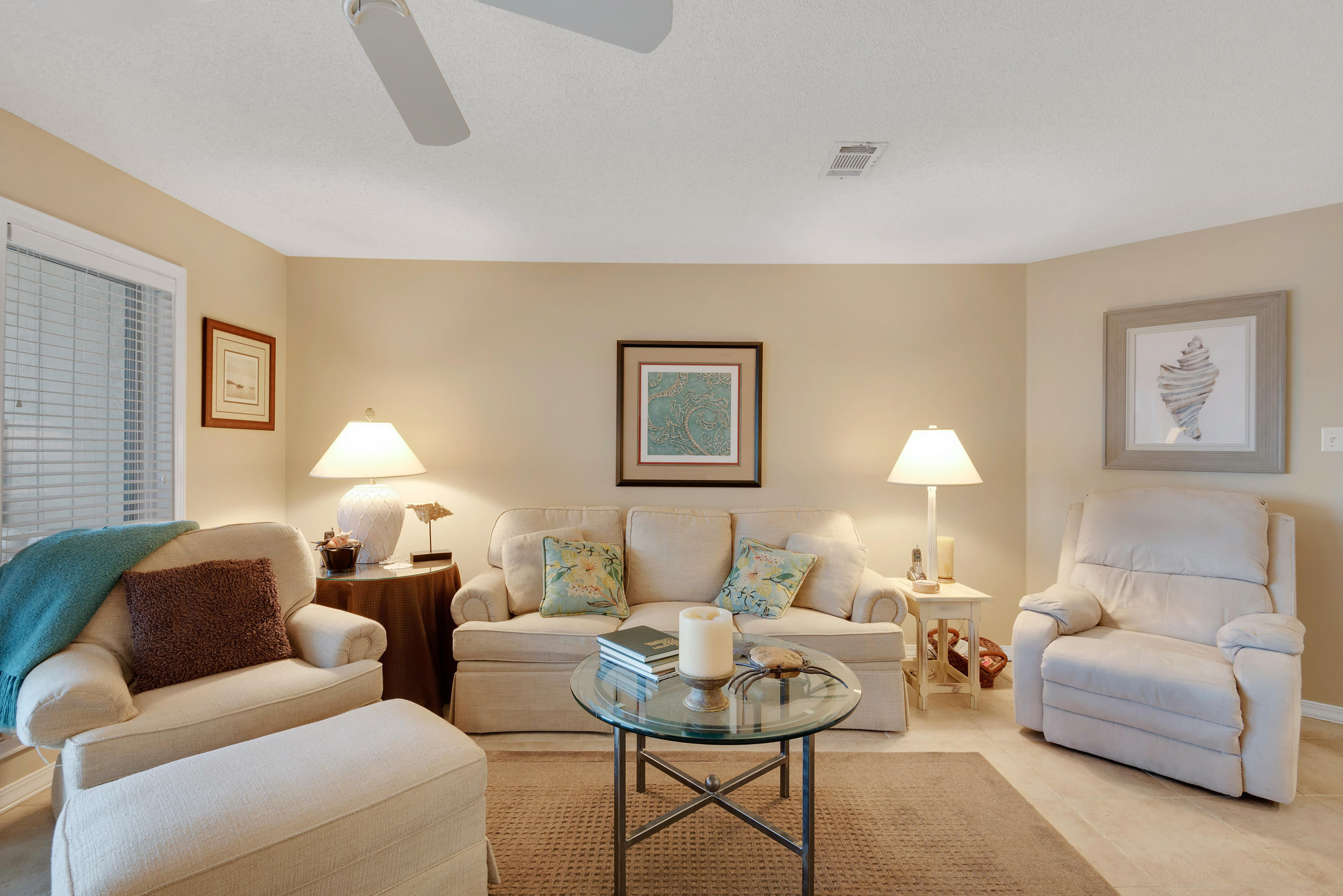 SEASCAPE CONDO PH 7C - Residential