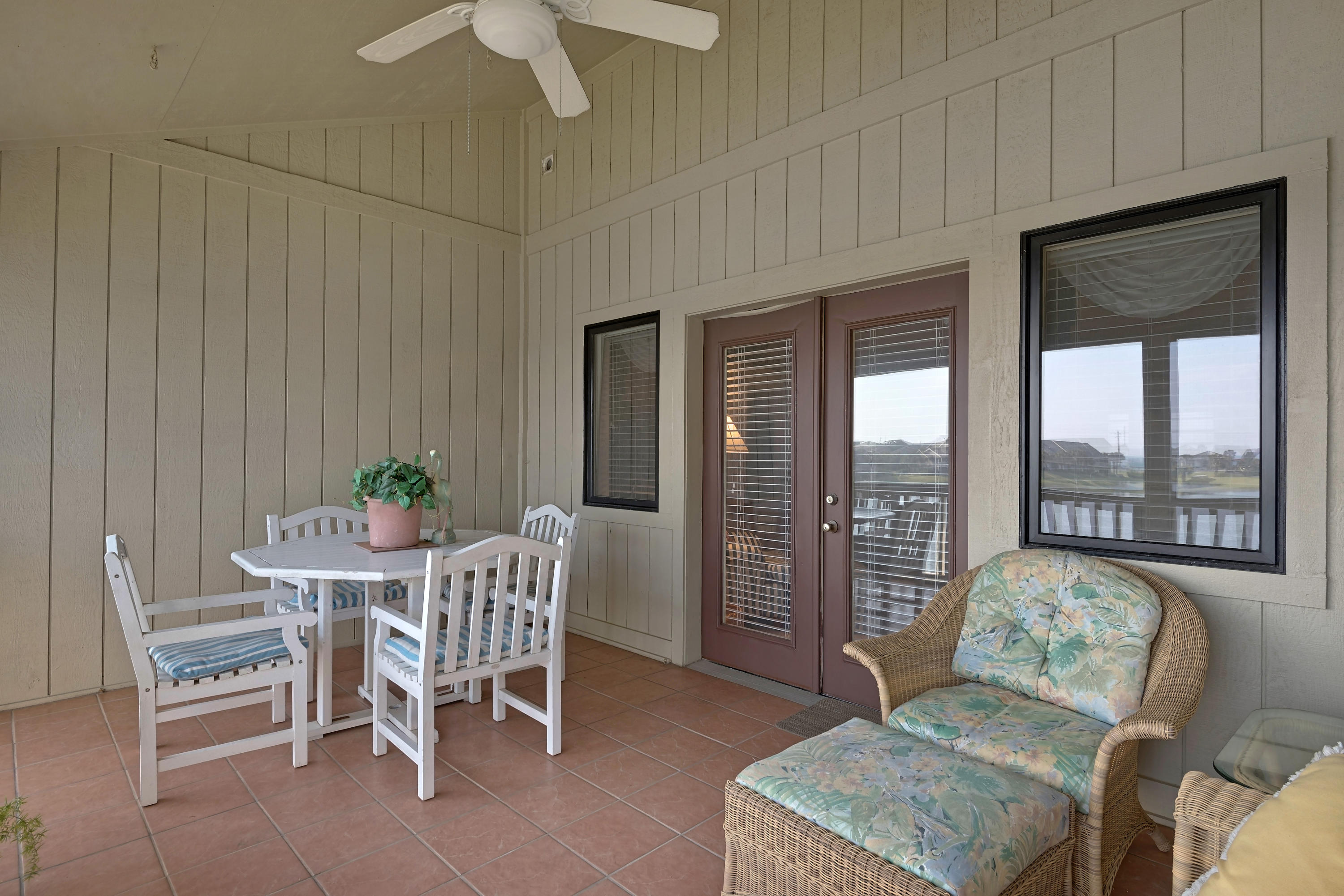 SEASCAPE CONDO PH 7C - Residential