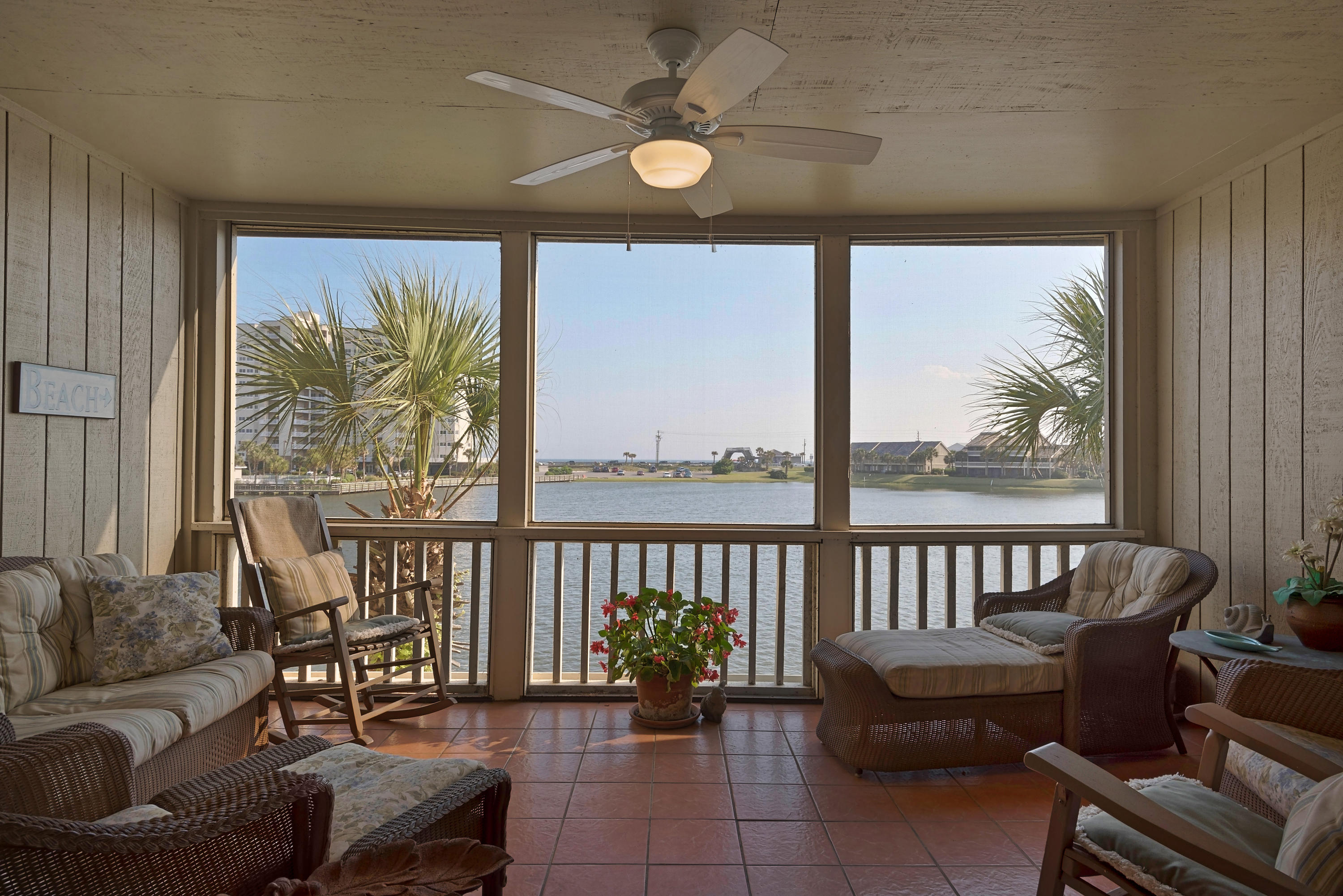 SEASCAPE CONDO PH 7C - Residential