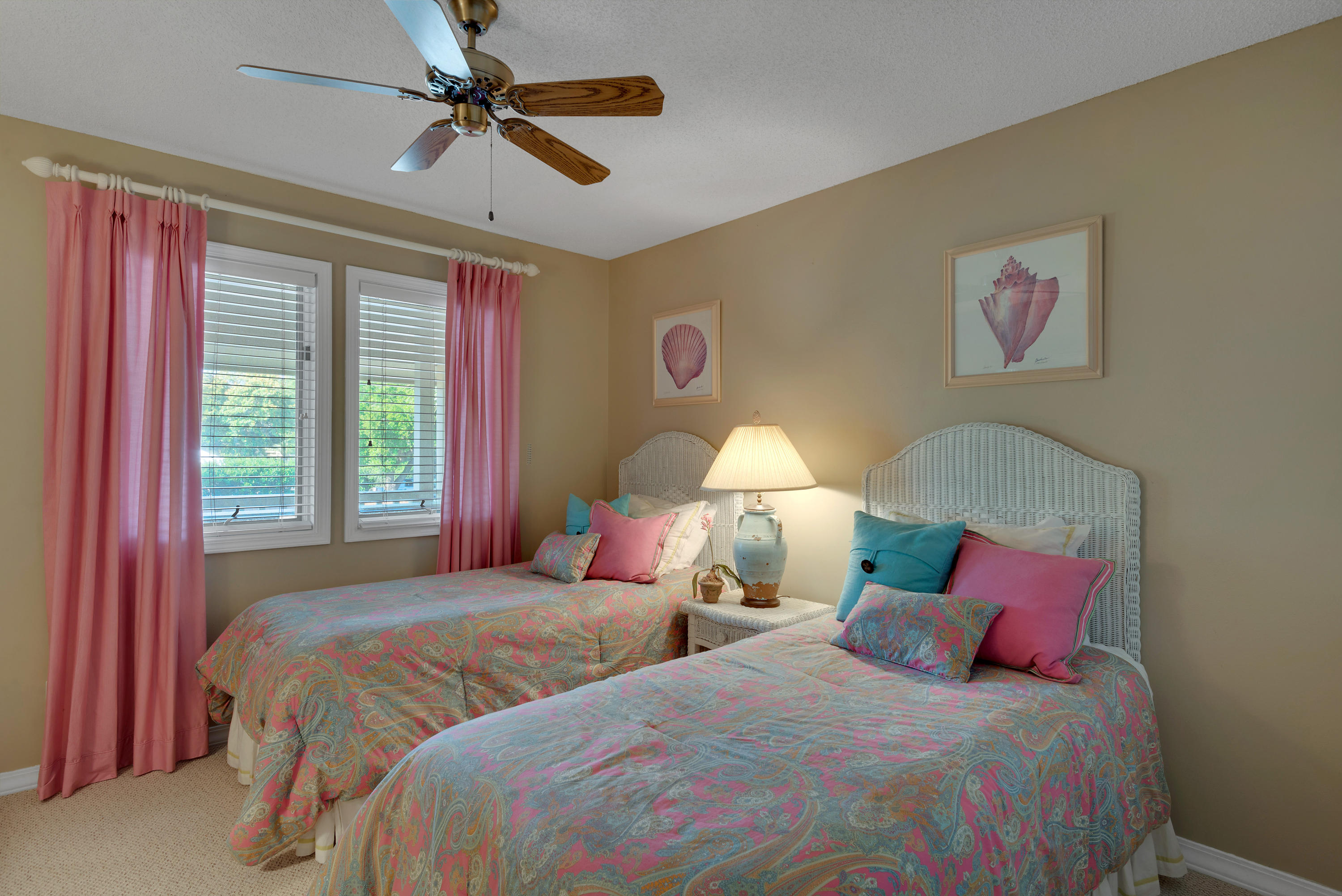 SEASCAPE CONDO PH 7C - Residential