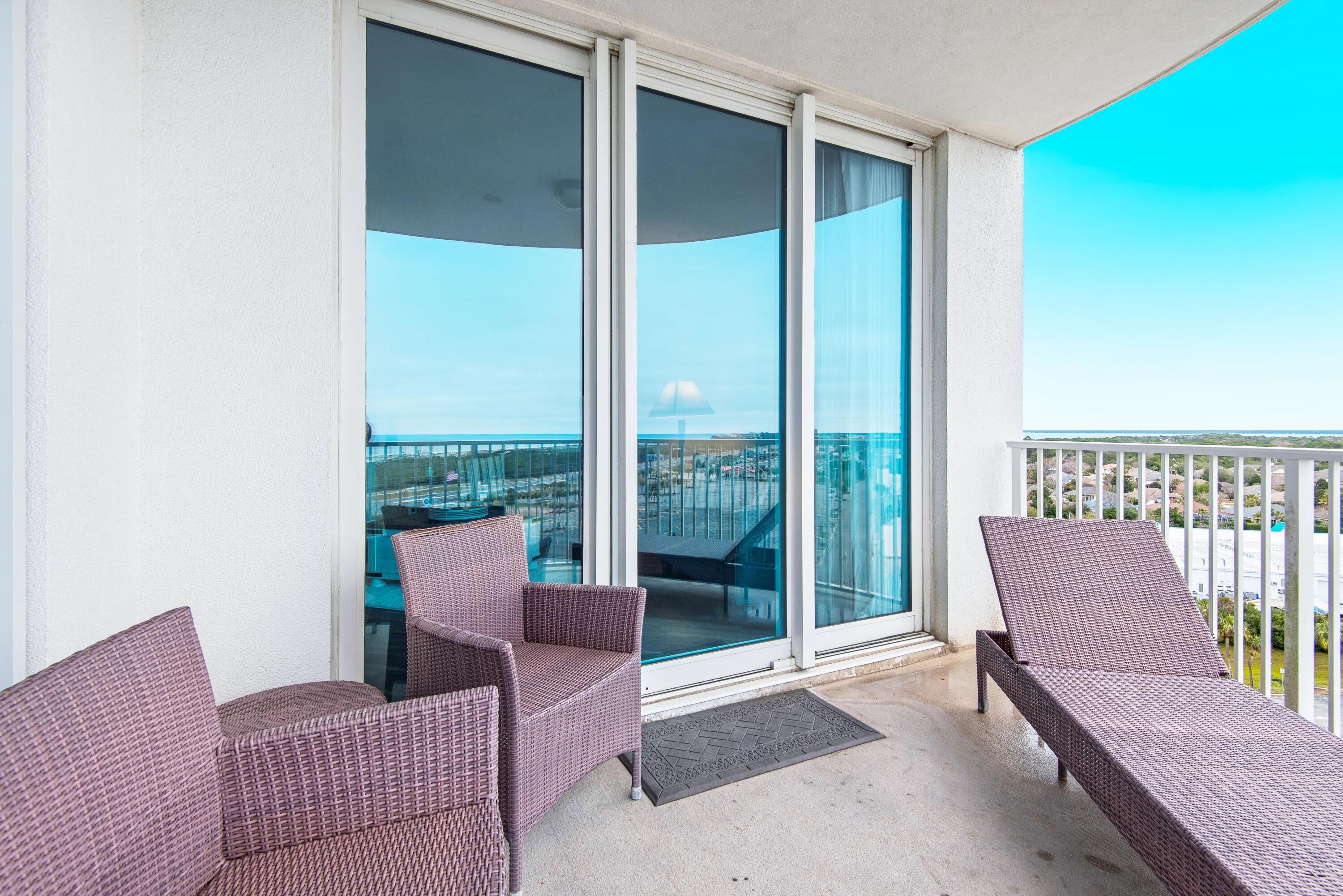 THE PALMS OF DESTIN - Residential