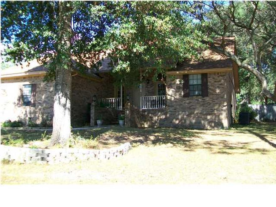 AVAILABLE NOW: 3BR/2BA all brick home located south of Interstate 10 with easy access to Hwy 85 and 7 miles from Duke Field. No smoking allowed inside property. Small dog under 20lbs allowed with owners approval.