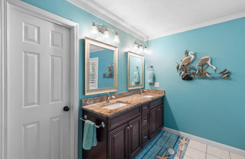 PARKWOOD ESTATES PH 1 BLUEWATER BAY - Residential