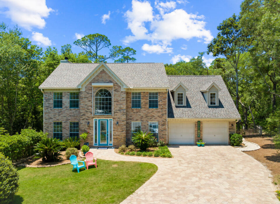 PARKWOOD ESTATES PH 1 BLUEWATER BAY - Residential