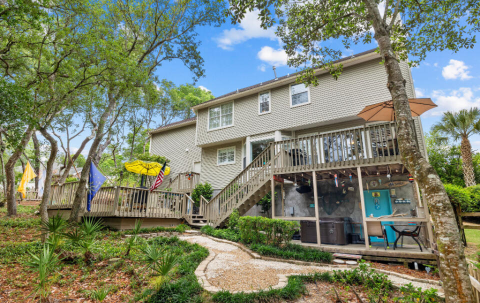 PARKWOOD ESTATES PH 1 BLUEWATER BAY - Residential