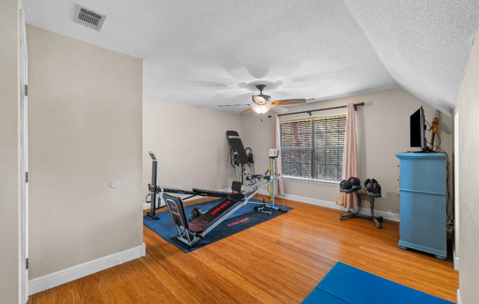 PARKWOOD ESTATES PH 1 BLUEWATER BAY - Residential