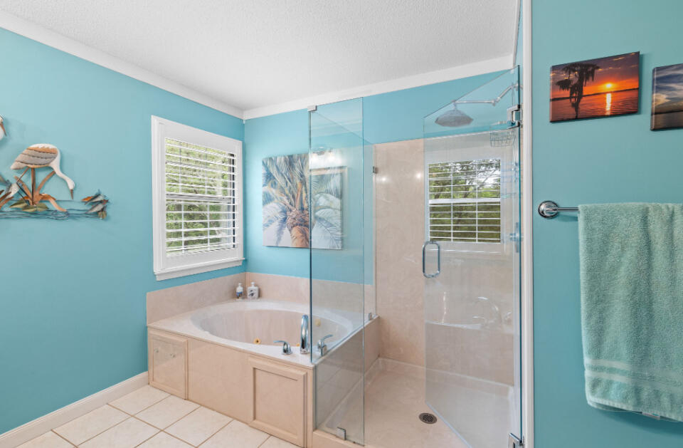 PARKWOOD ESTATES PH 1 BLUEWATER BAY - Residential