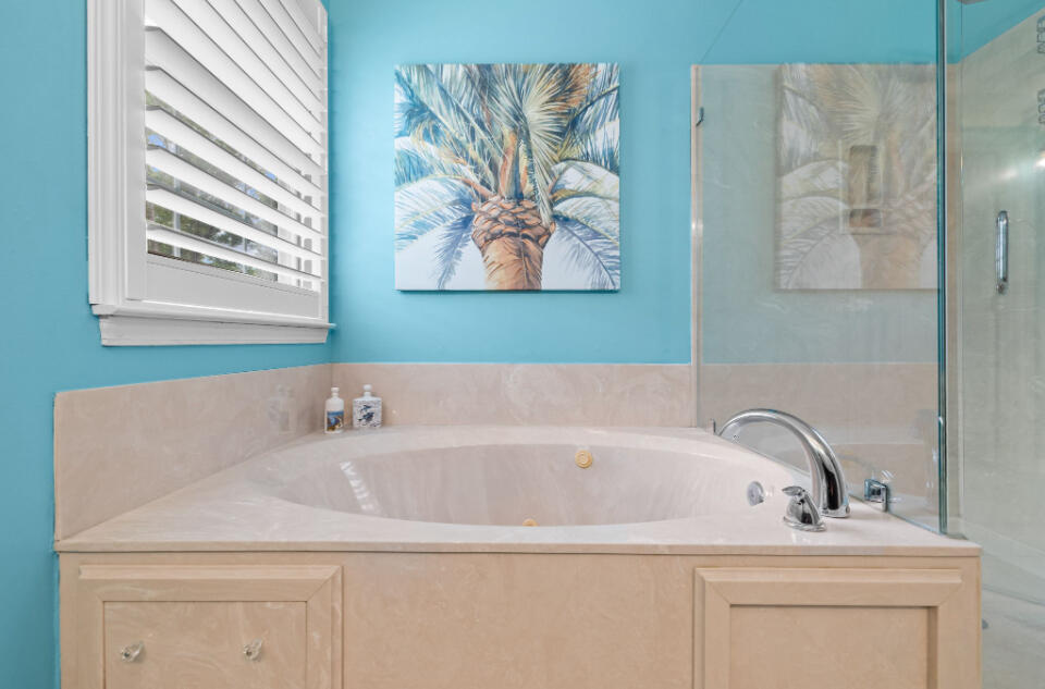 PARKWOOD ESTATES PH 1 BLUEWATER BAY - Residential