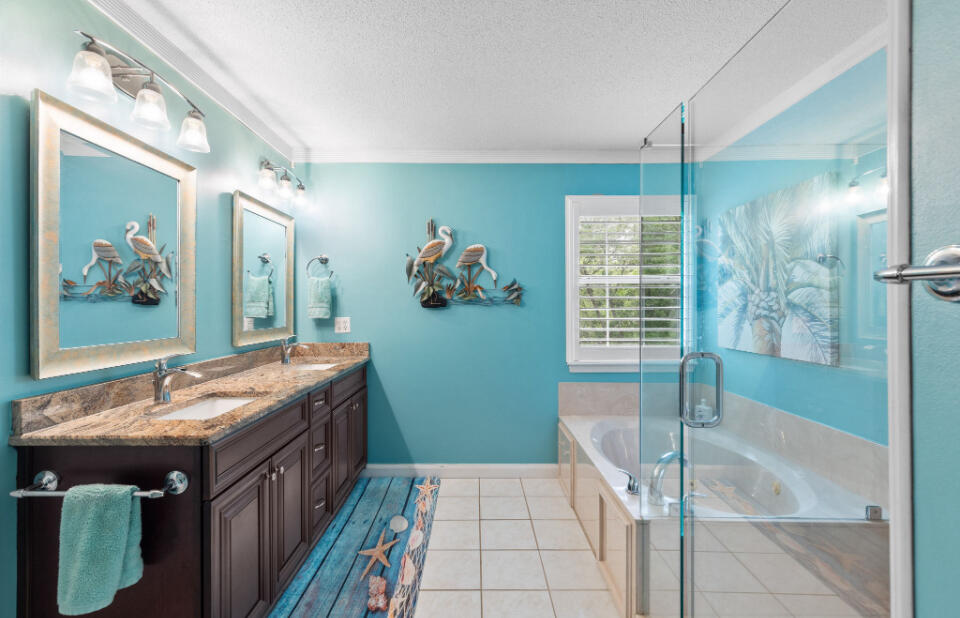 PARKWOOD ESTATES PH 1 BLUEWATER BAY - Residential