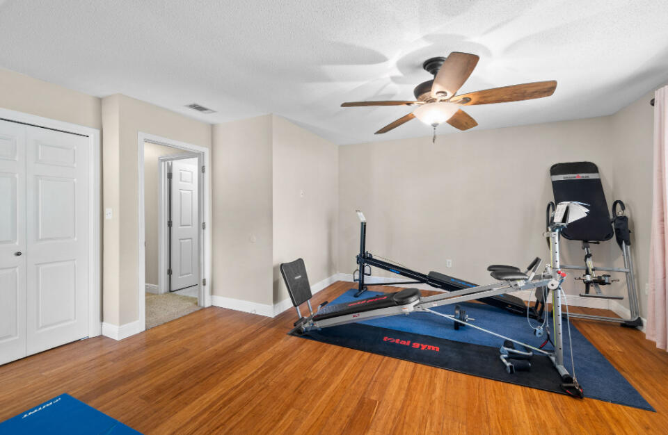 PARKWOOD ESTATES PH 1 BLUEWATER BAY - Residential