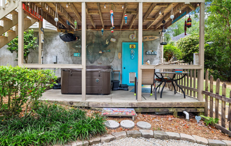 PARKWOOD ESTATES PH 1 BLUEWATER BAY - Residential