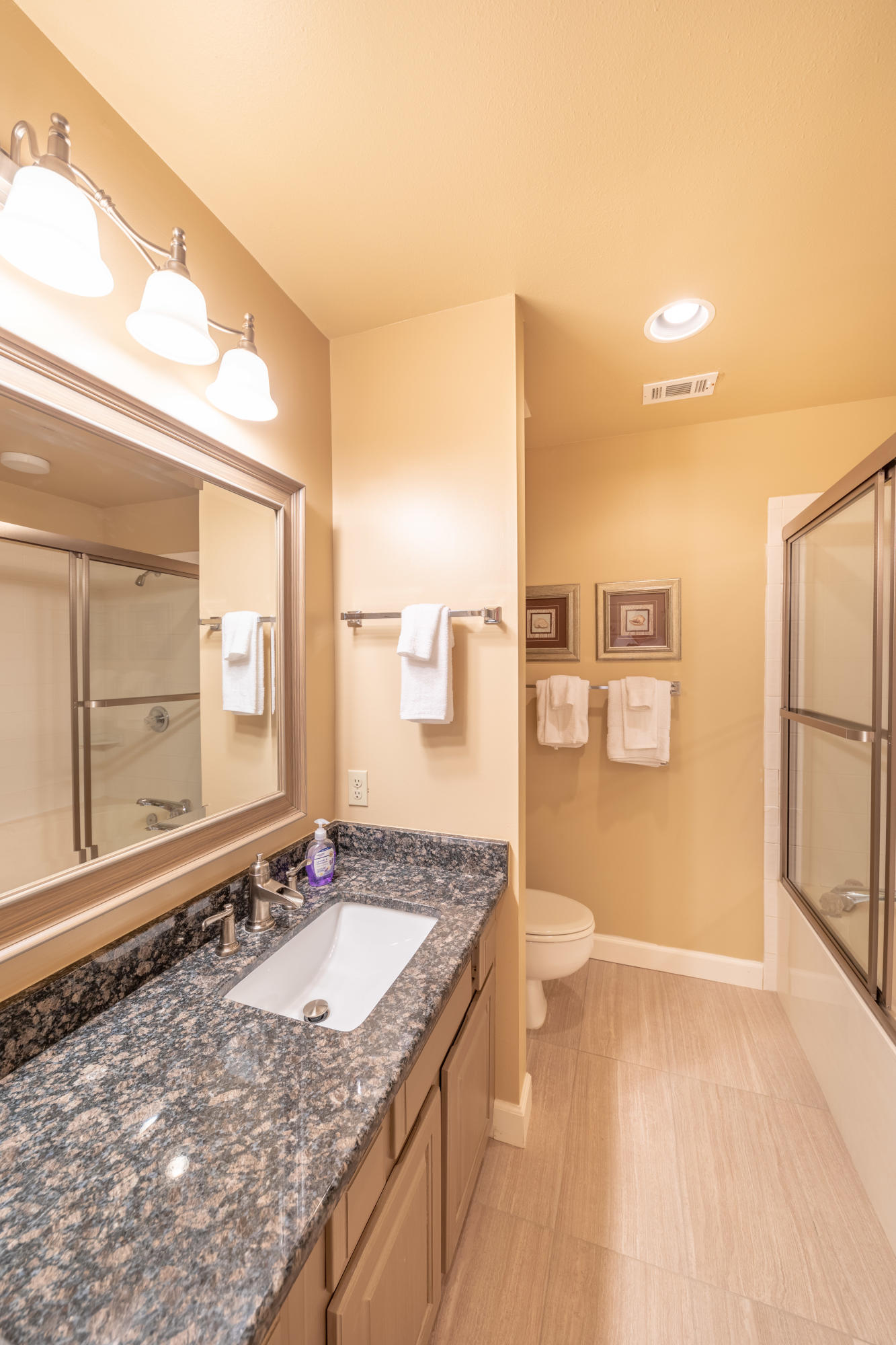 HIDDEN DUNES BEACH VILLAS - Residential