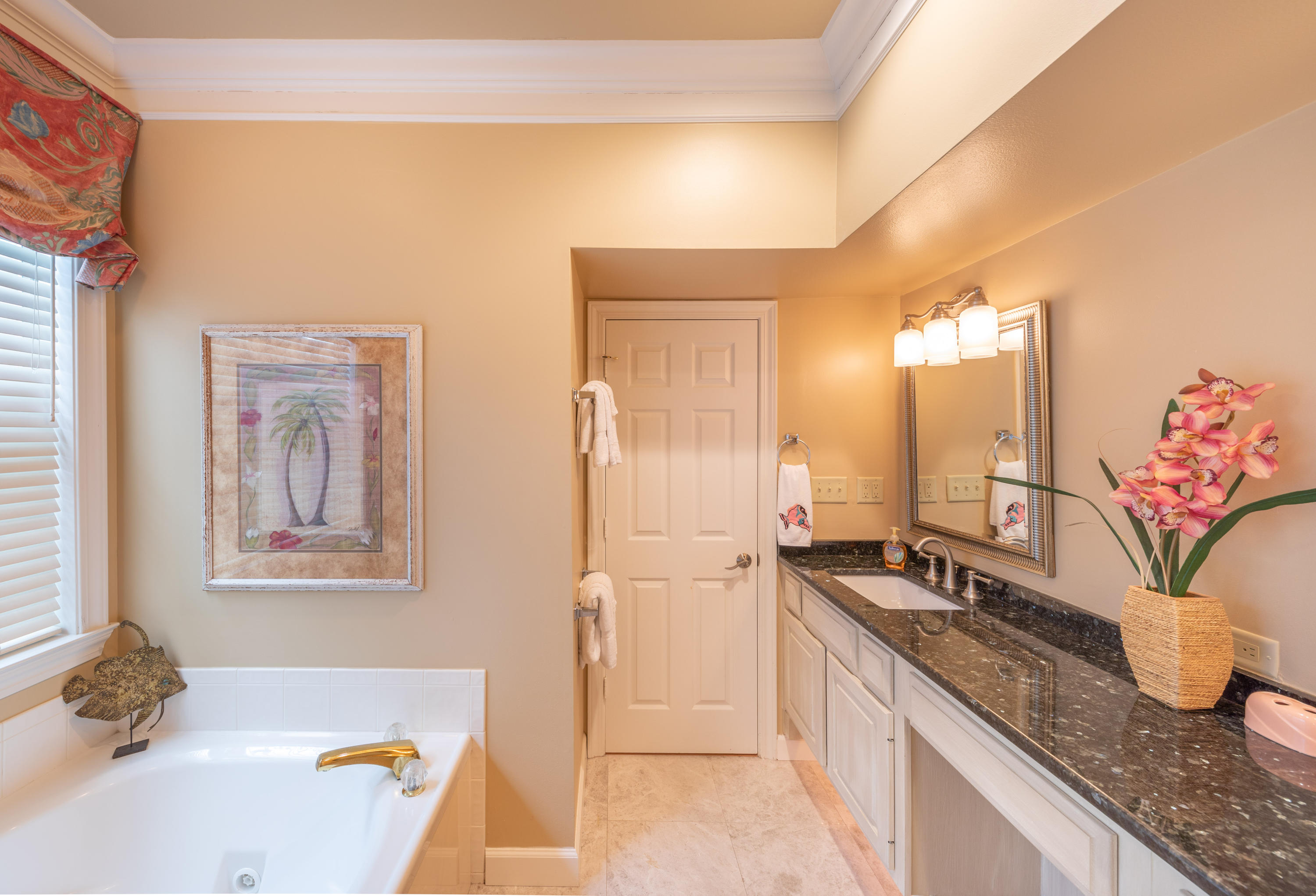 HIDDEN DUNES BEACH VILLAS - Residential