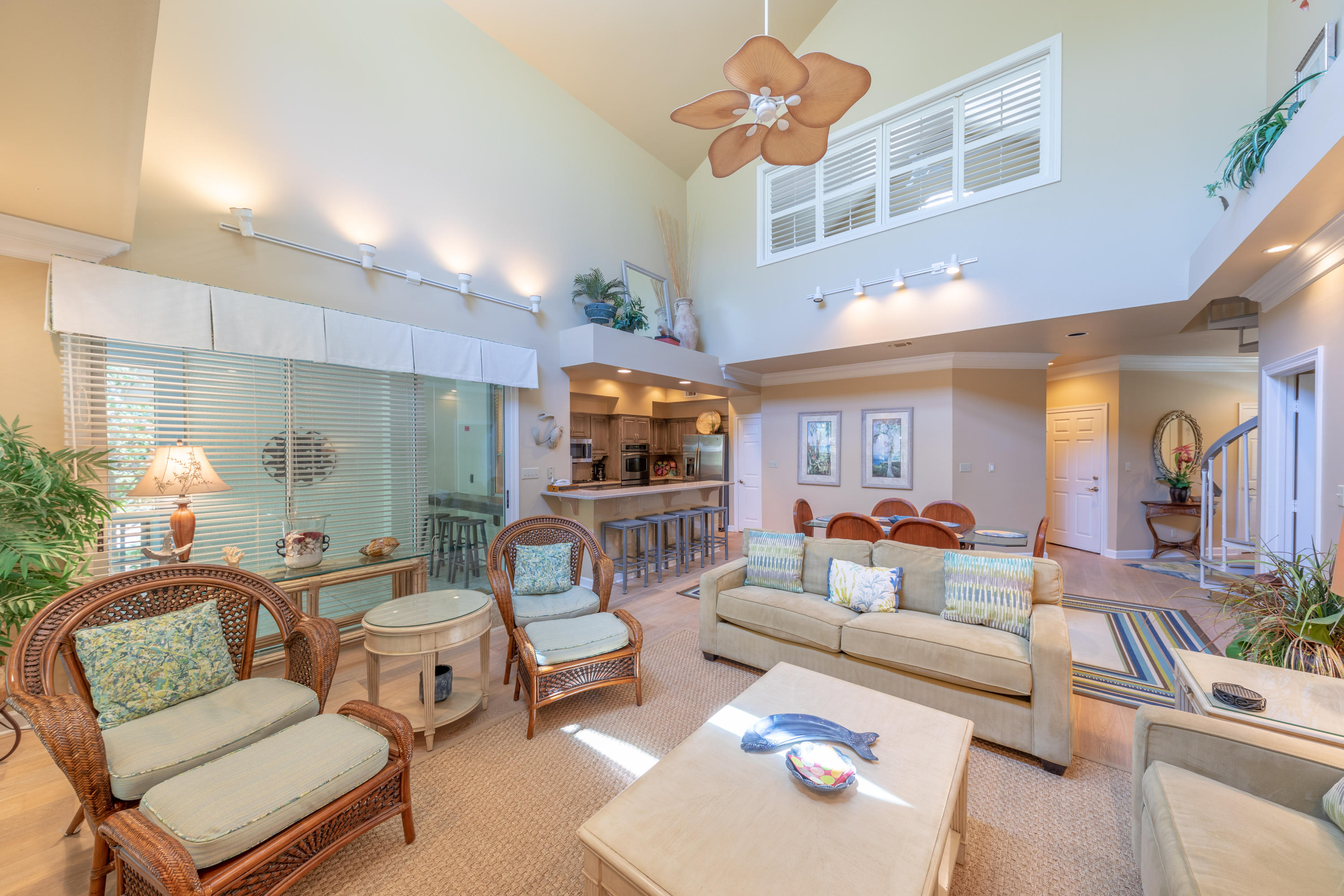 HIDDEN DUNES BEACH VILLAS - Residential