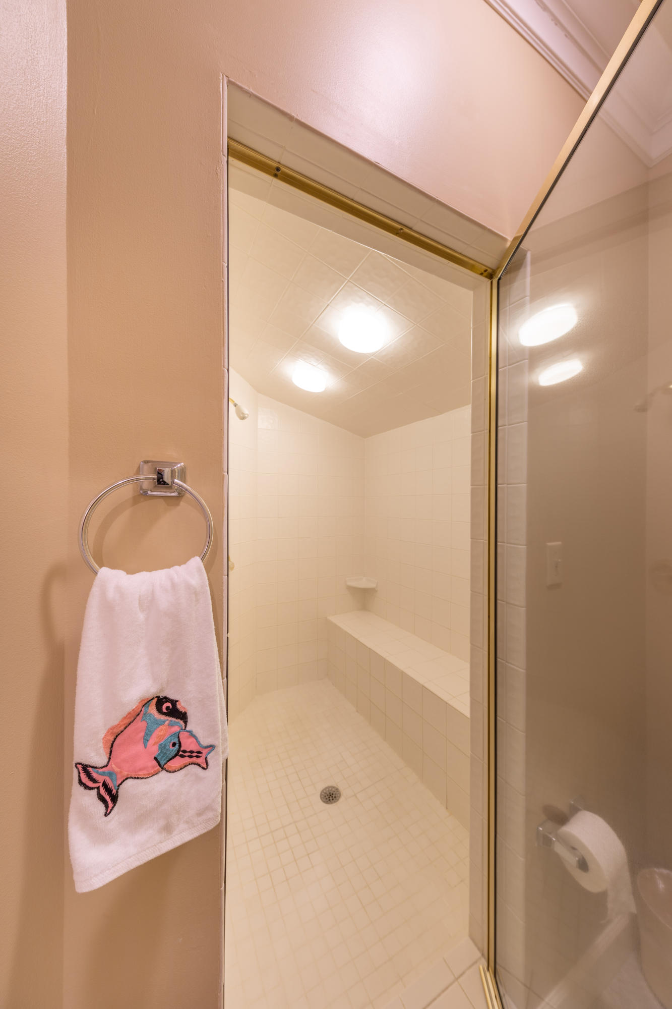 HIDDEN DUNES BEACH VILLAS - Residential