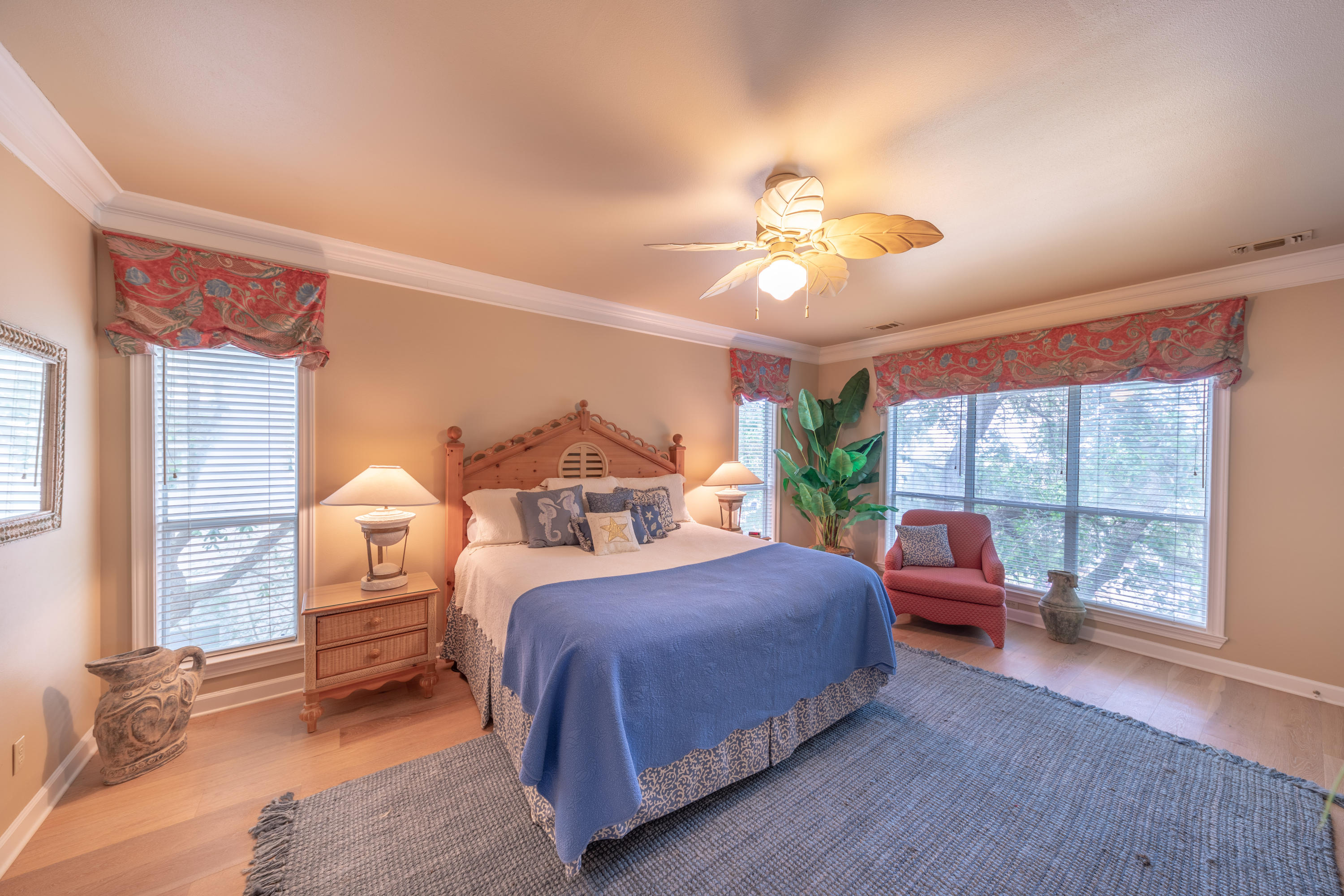 HIDDEN DUNES BEACH VILLAS - Residential