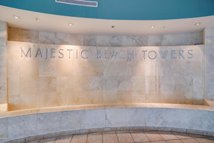 MAJESTIC BEACH TOWERS I - Residential