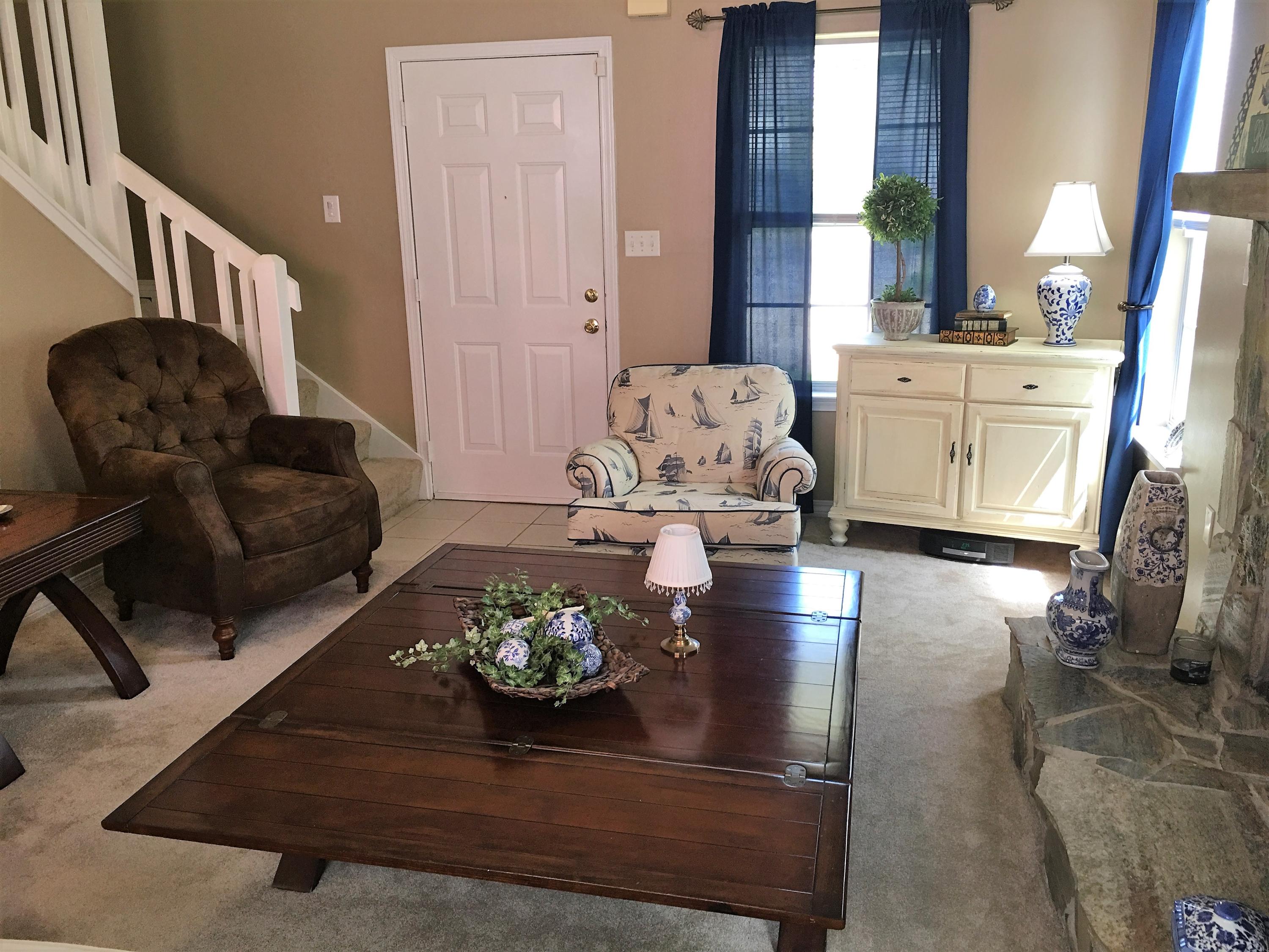 EMERALD GARDENS - Residential