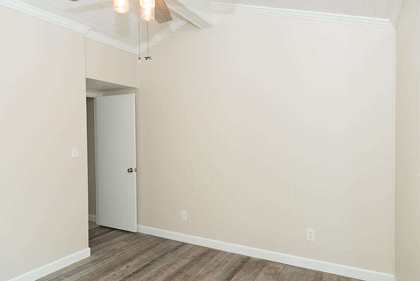 PINE MEADOWS 3RD ADDN PH 2 - Residential Lease