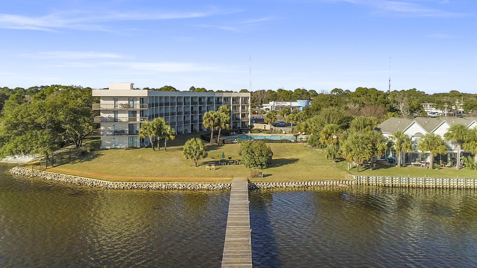 PIRATES BAY PH 1 - Residential