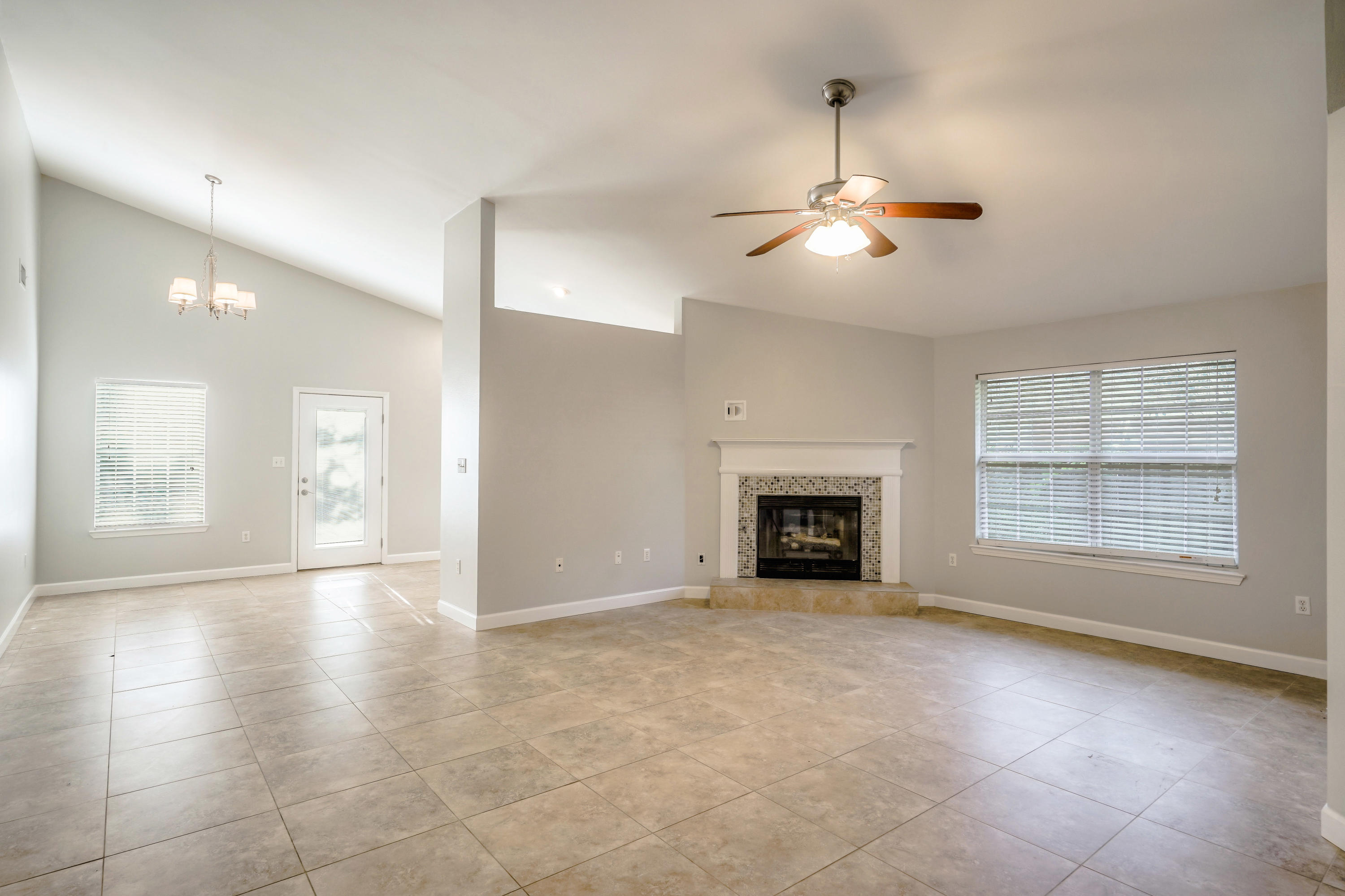 HIDDEN PINES S/D - Residential