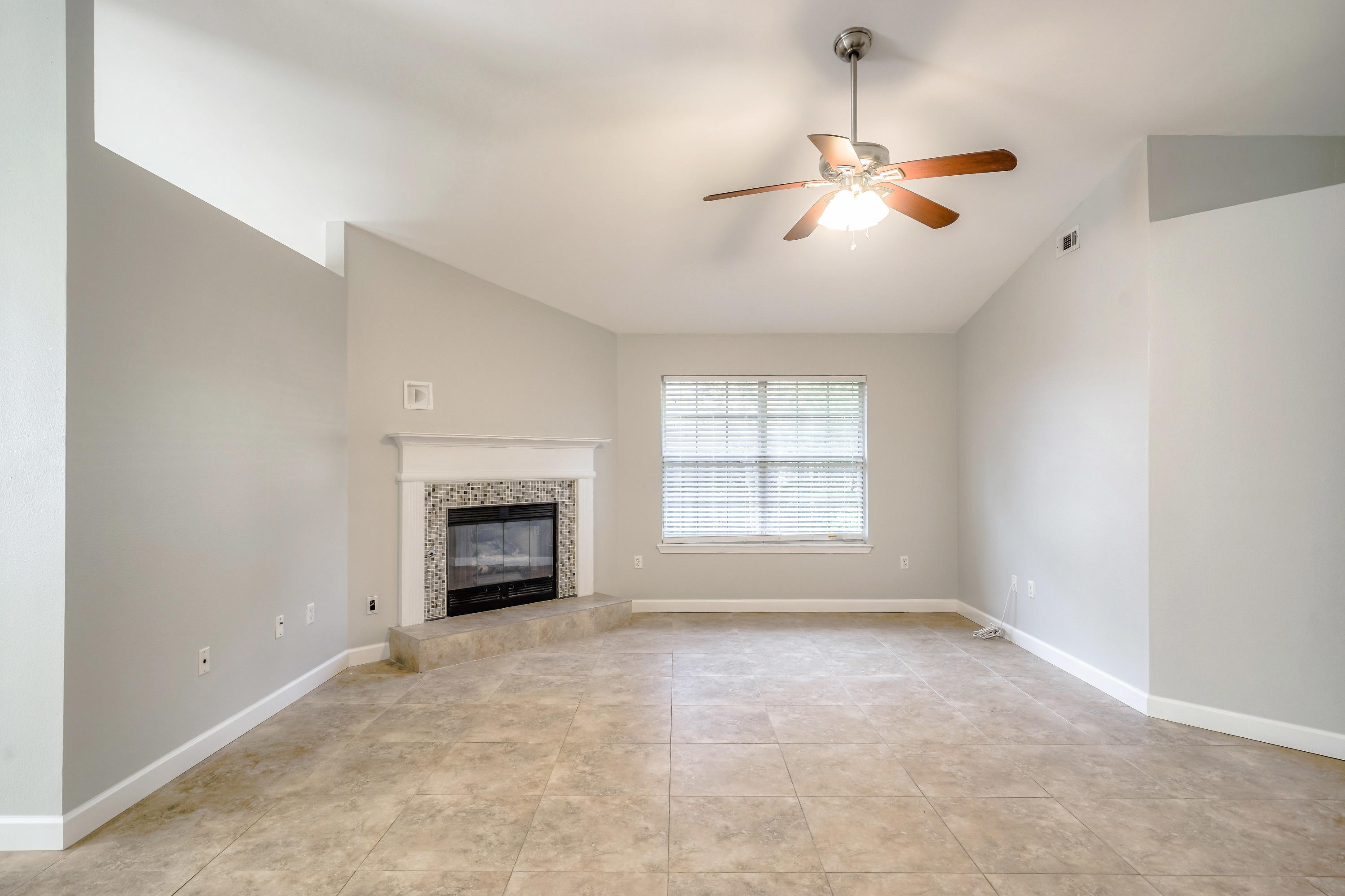 HIDDEN PINES S/D - Residential