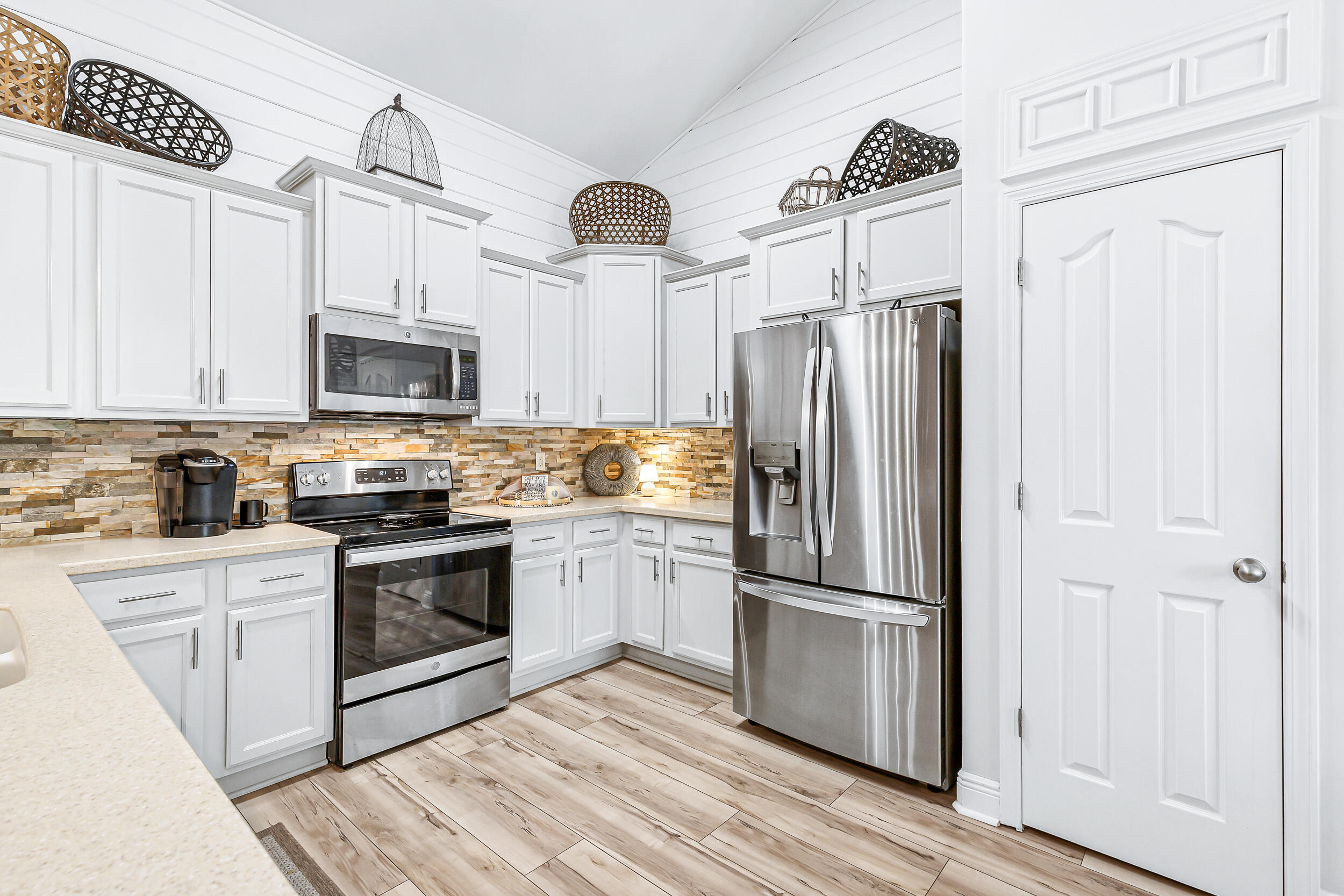 HAMMOCK BAY - Residential