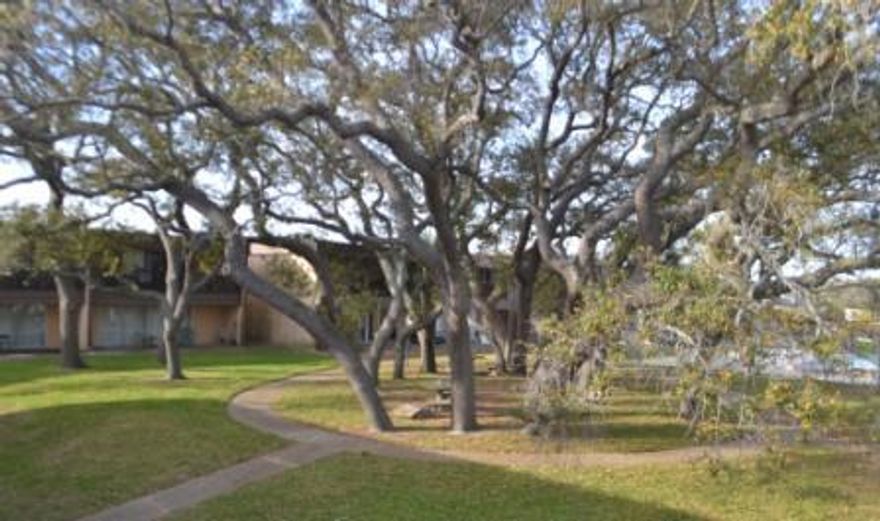 This 1BR/1BA condo is newly renovated with brand new AC,New flooring, $3500 copper wiring,brand new breakers,New 40 gal ''Rheem'' water heater, Brand new 1 1/2 ton heat pump. All duct work brand new as well.New refridgerator and range.Low energy lighting.Conveniently located in the middle of Fort Walton Beach.